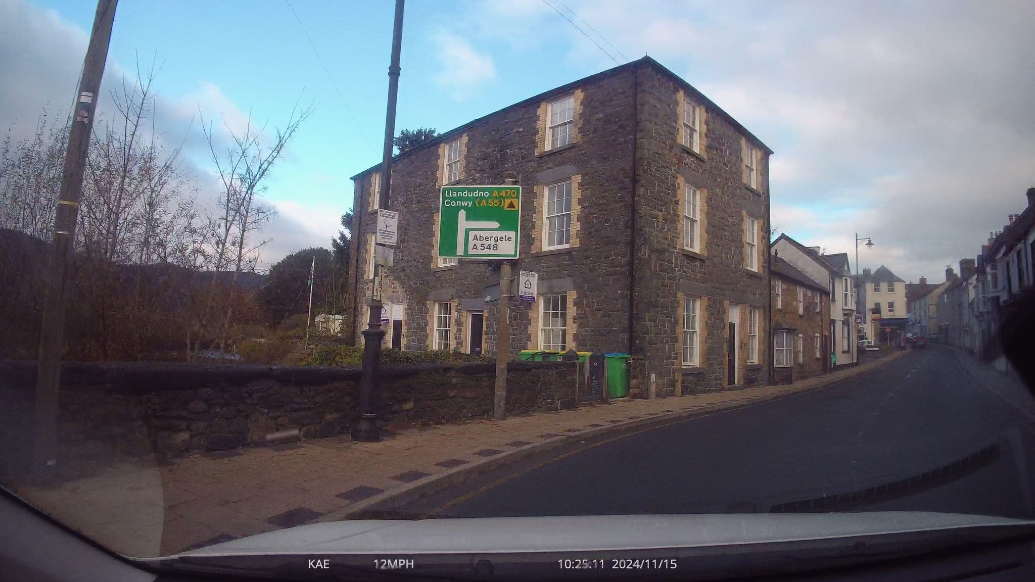 Street view near The Bridge Cottage, Llanrwst — © lamaar639 (CC BY-SA · Mapillary)