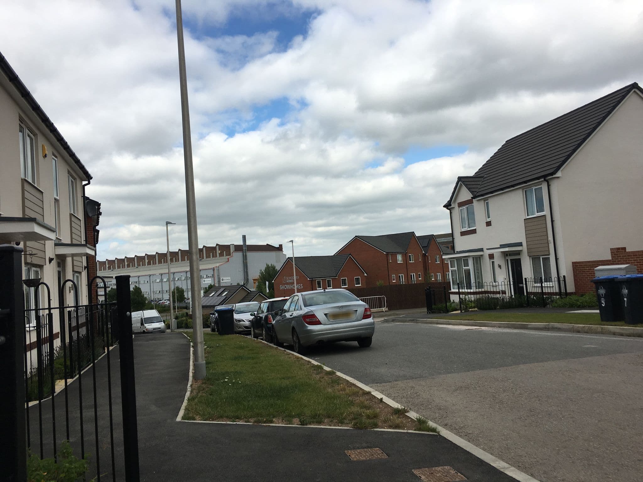 Street view near Welcoming 4-bedroom townhome with WiFi and parking in charming Rugby, Rugby — © gness (CC BY-SA · Mapillary)