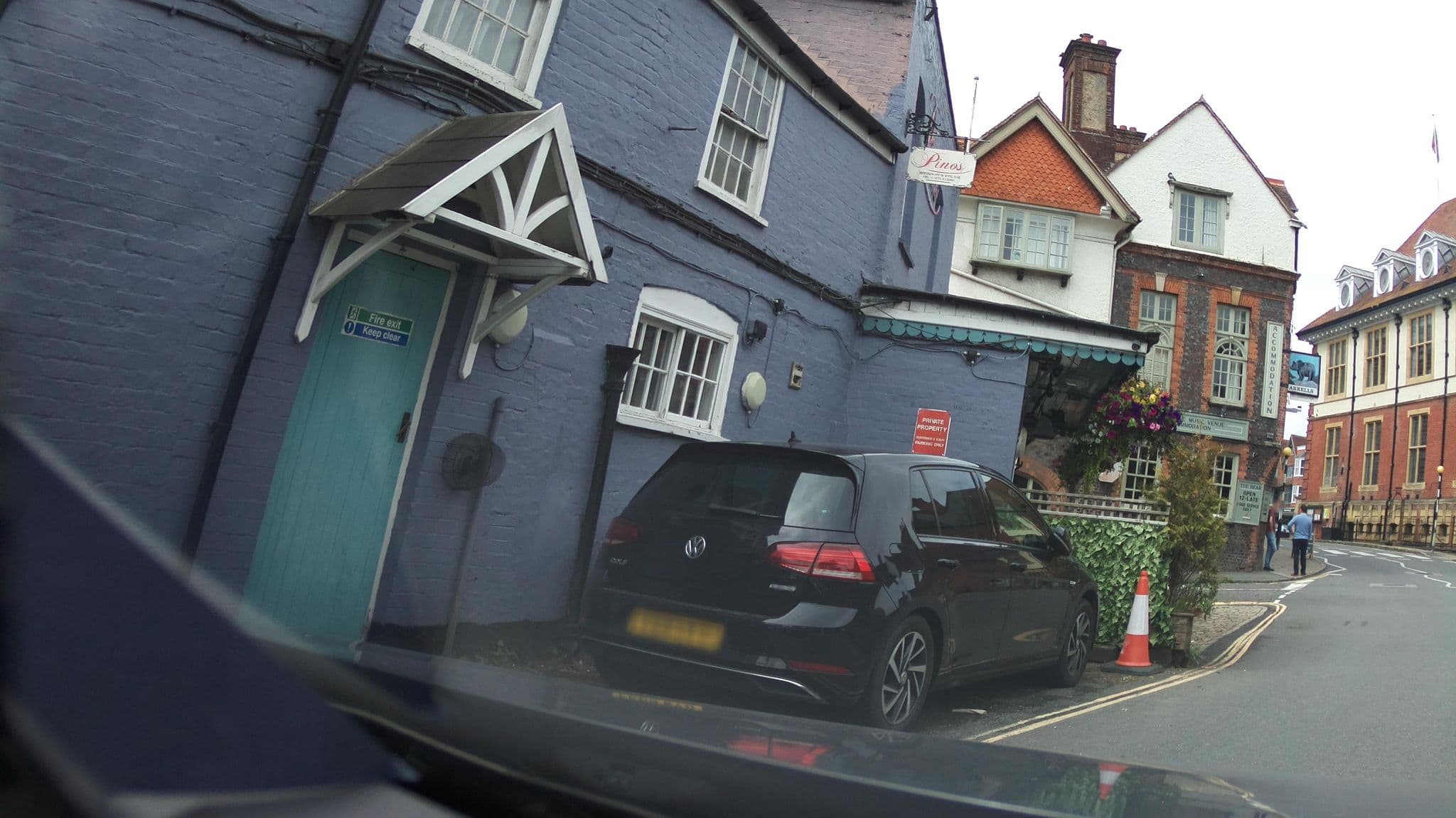 Street view near The Bear Marlborough, Marlborough — © southglos (CC BY-SA · Mapillary)