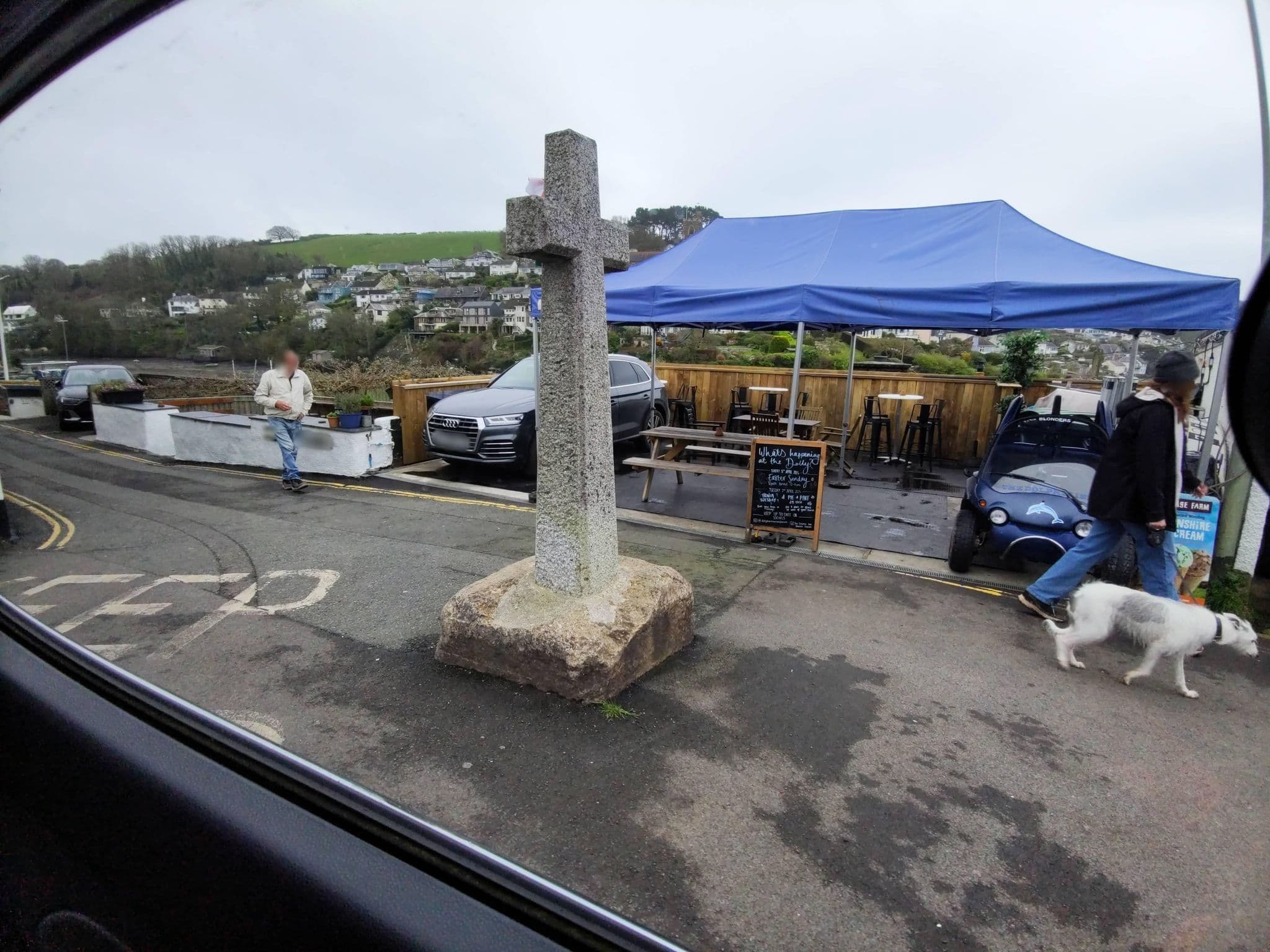Street view near The Dolphin Inn, Newton Ferrers, Newton Ferrers — © WaggyDog (CC BY-SA · Mapillary)