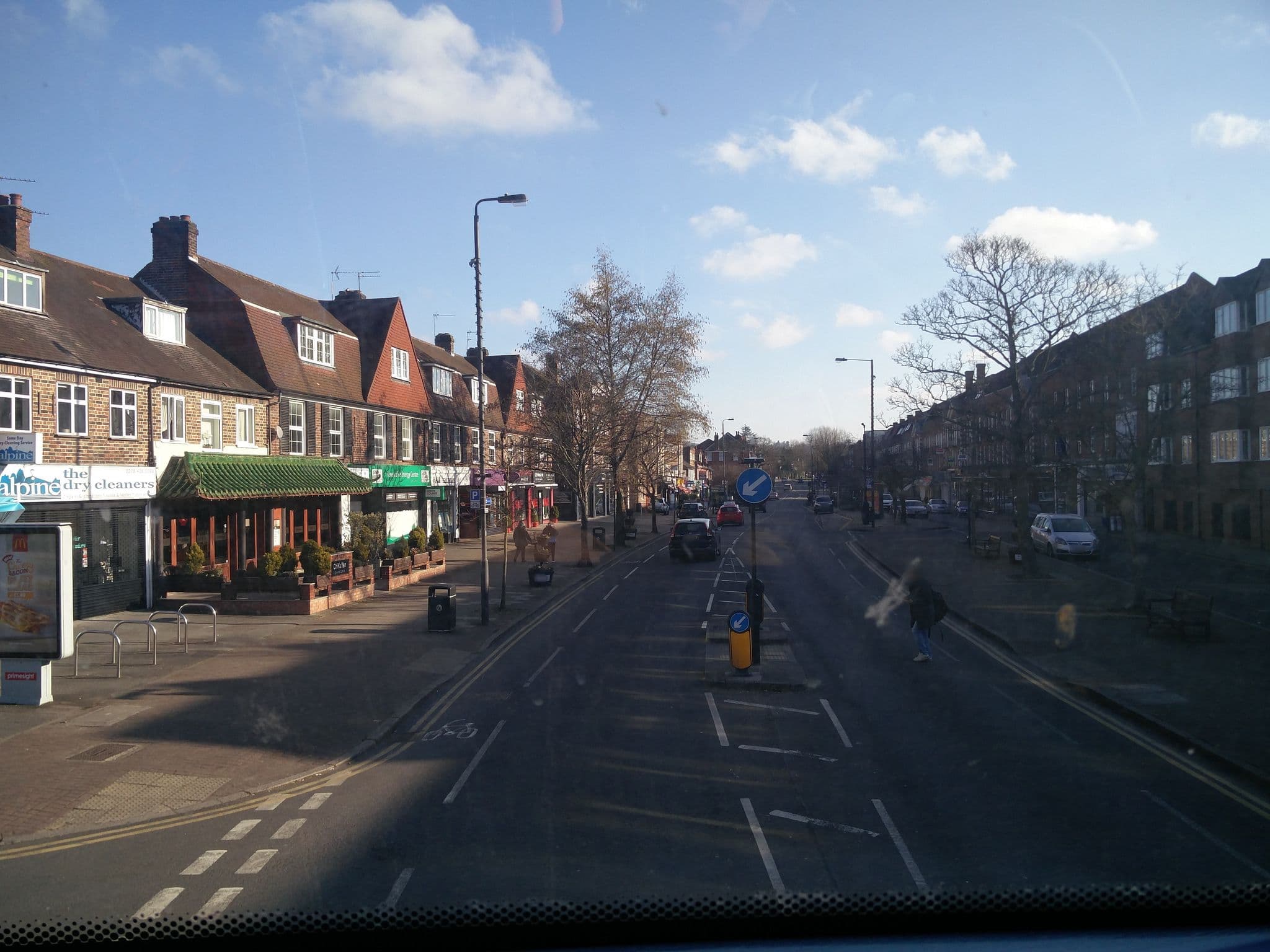 Street view near Lutyens Lodge, Hatch End — © tomphills (CC BY-SA · Mapillary)