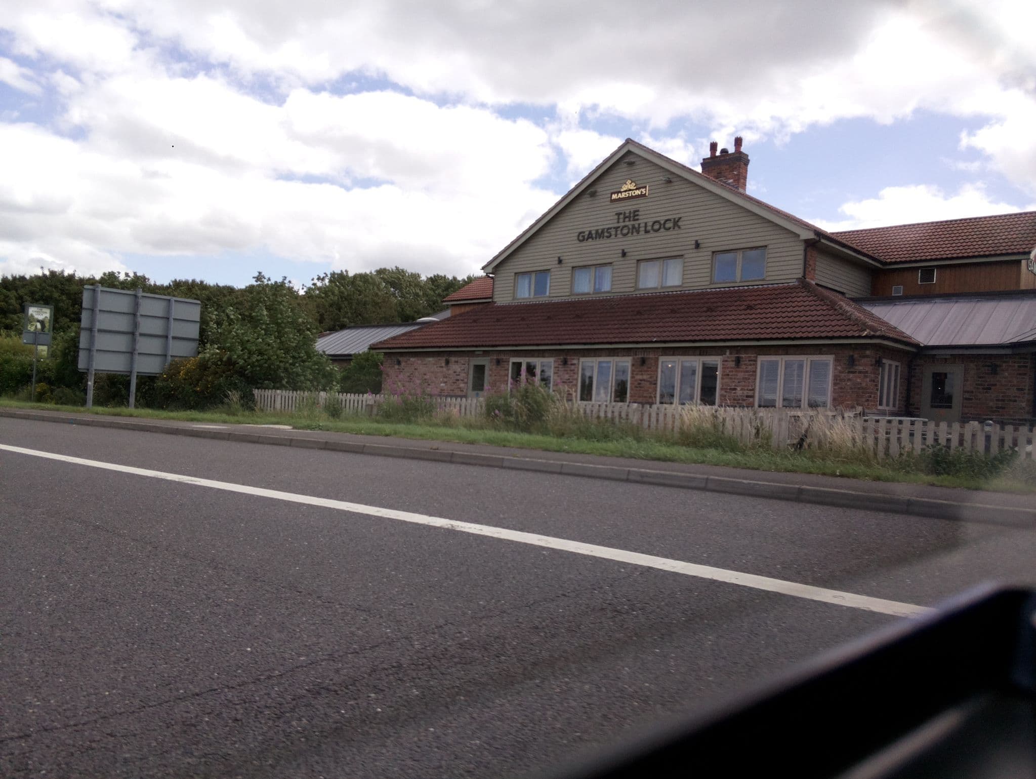 Street view near Gamston Lock by Marston's Inns, West Bridgford — © southglos (CC BY-SA · Mapillary)