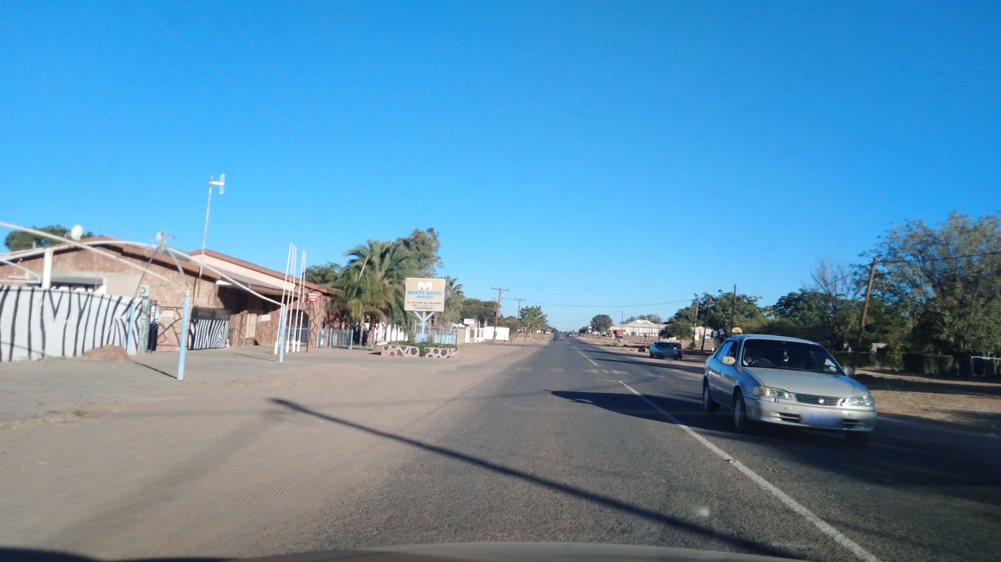 Street view near Oasis Lodge, Mahalapye — © rabi (CC BY-SA · Mapillary)