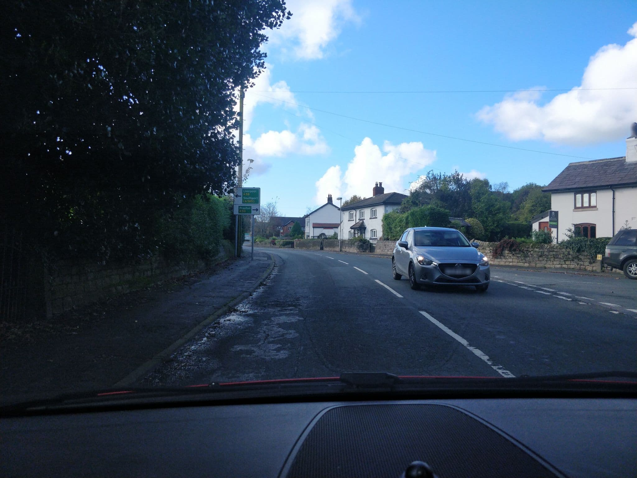 Street view near Manor House Farm Bed & Breakfast, Rufford — © davidsong (CC BY-SA · Mapillary)