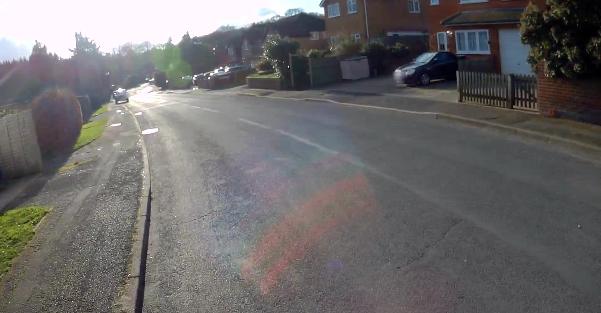 Street view near Domov Anglie, Ottershaw — © jpennycook (CC BY-SA · Mapillary)