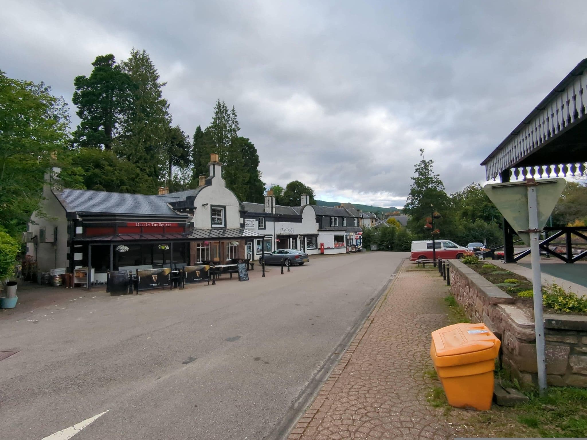 Street view near White Lodge, Strathpeffer — © jurkis (CC BY-SA · Mapillary)