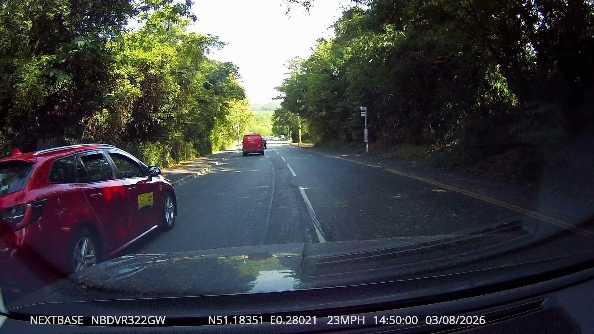 Street view near Vauxhall Inn, Tonbridge — © tallguy (CC BY-SA · Mapillary)