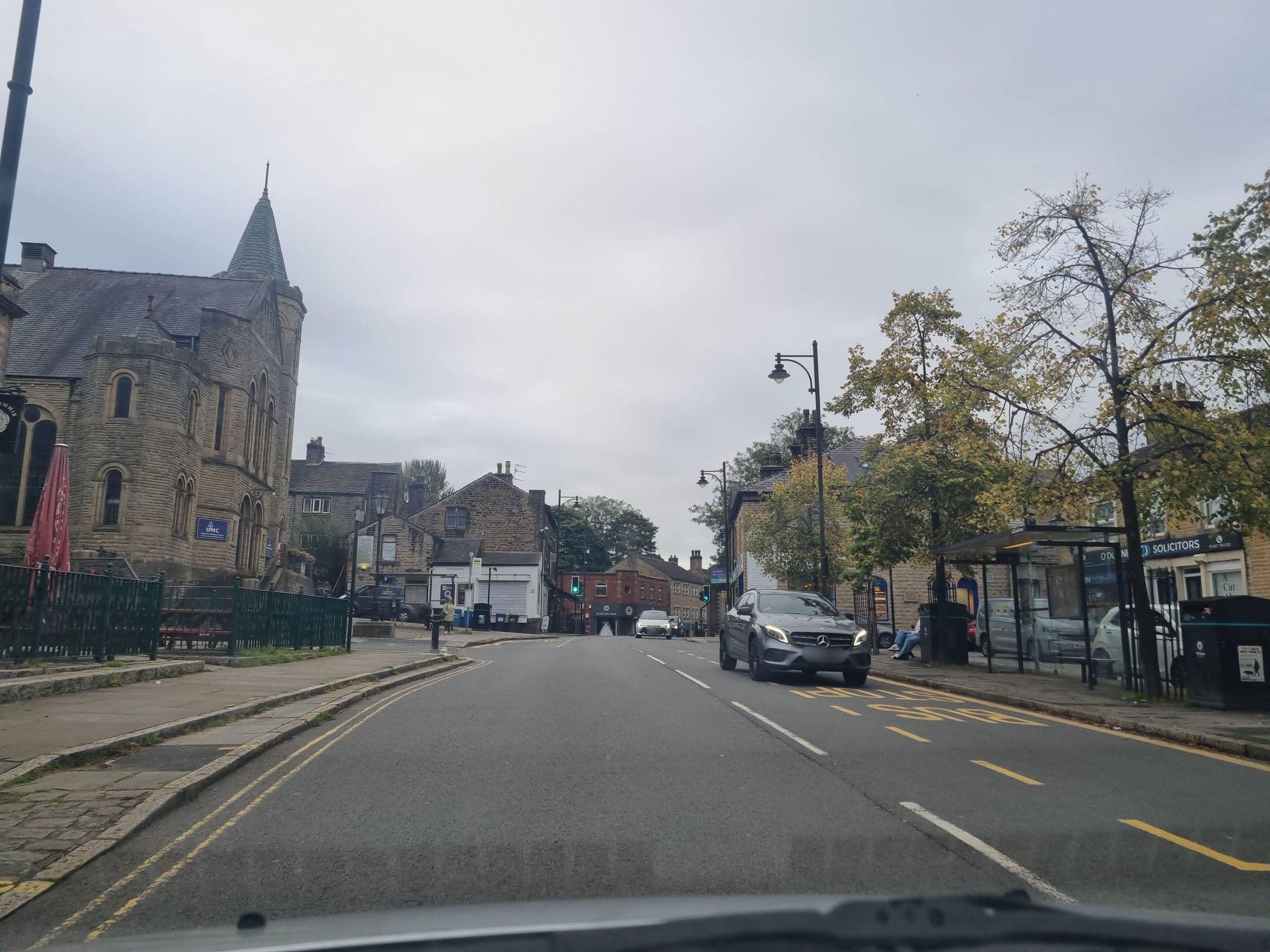 Street view near Commercial Hotel (Stop A), Uppermill — © mappo2 (CC BY-SA · Mapillary)