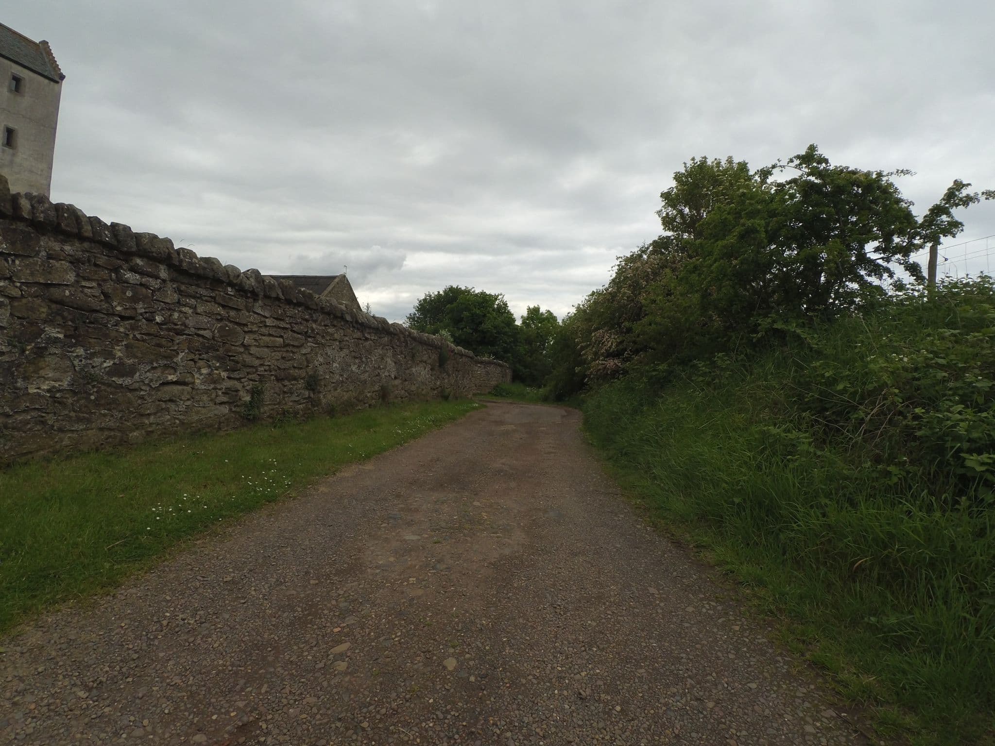 Street view near Faside Estate, Whitecraig — © fluffyduck (CC BY-SA · Mapillary)