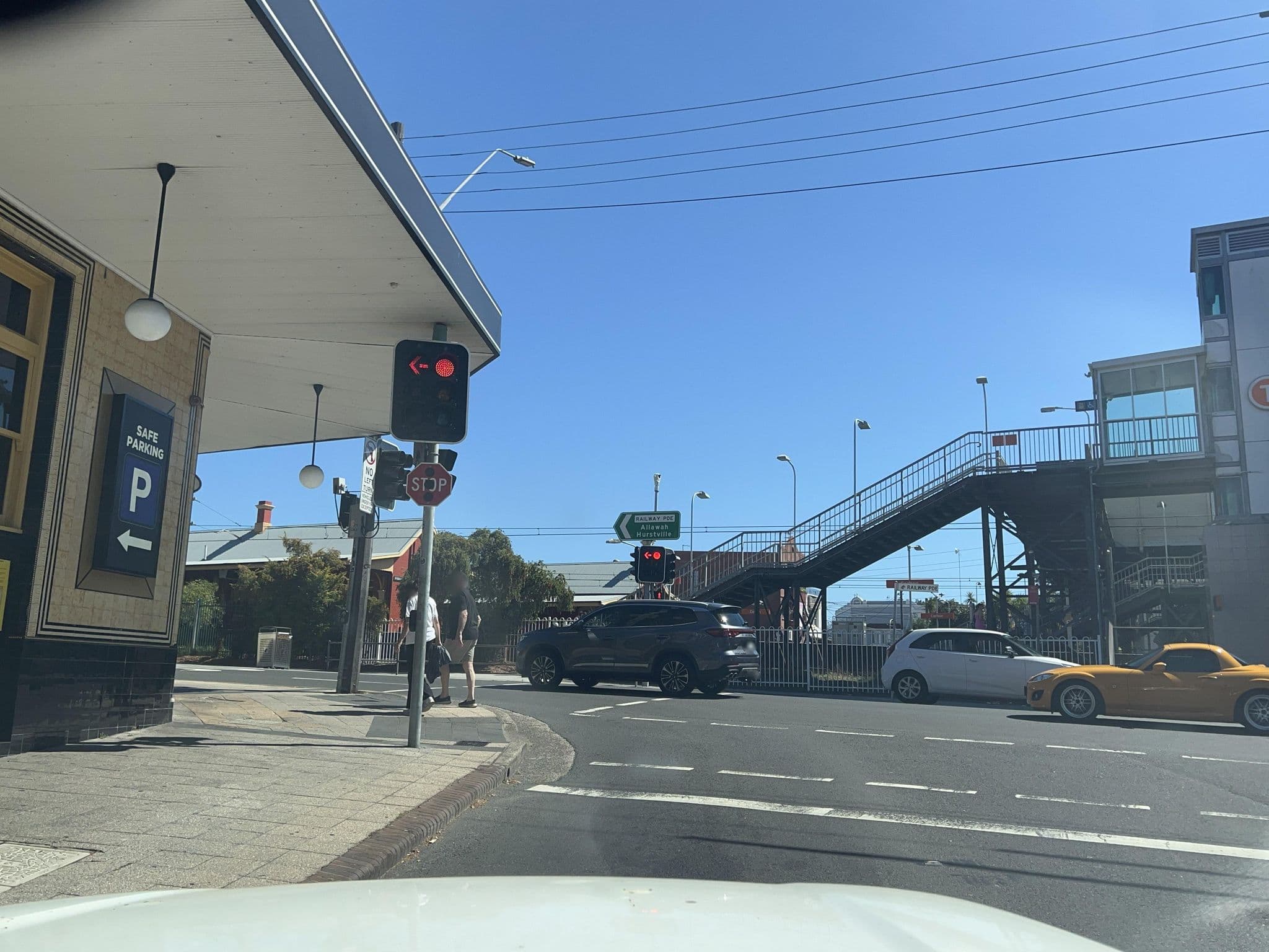 Street view near Royal Hotel Carlton, Allawah — © jlstudio (CC BY-SA · Mapillary)