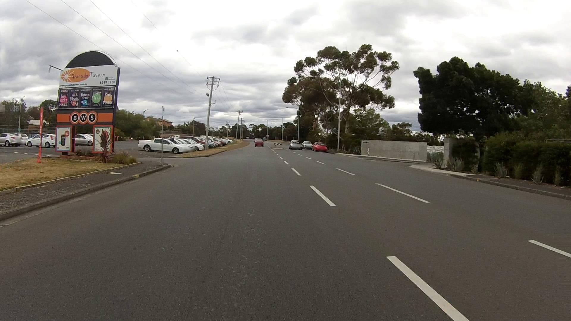Street view near BWS Granada Hotel Drive, Berriedale — © tastrax (CC BY-SA · Mapillary)