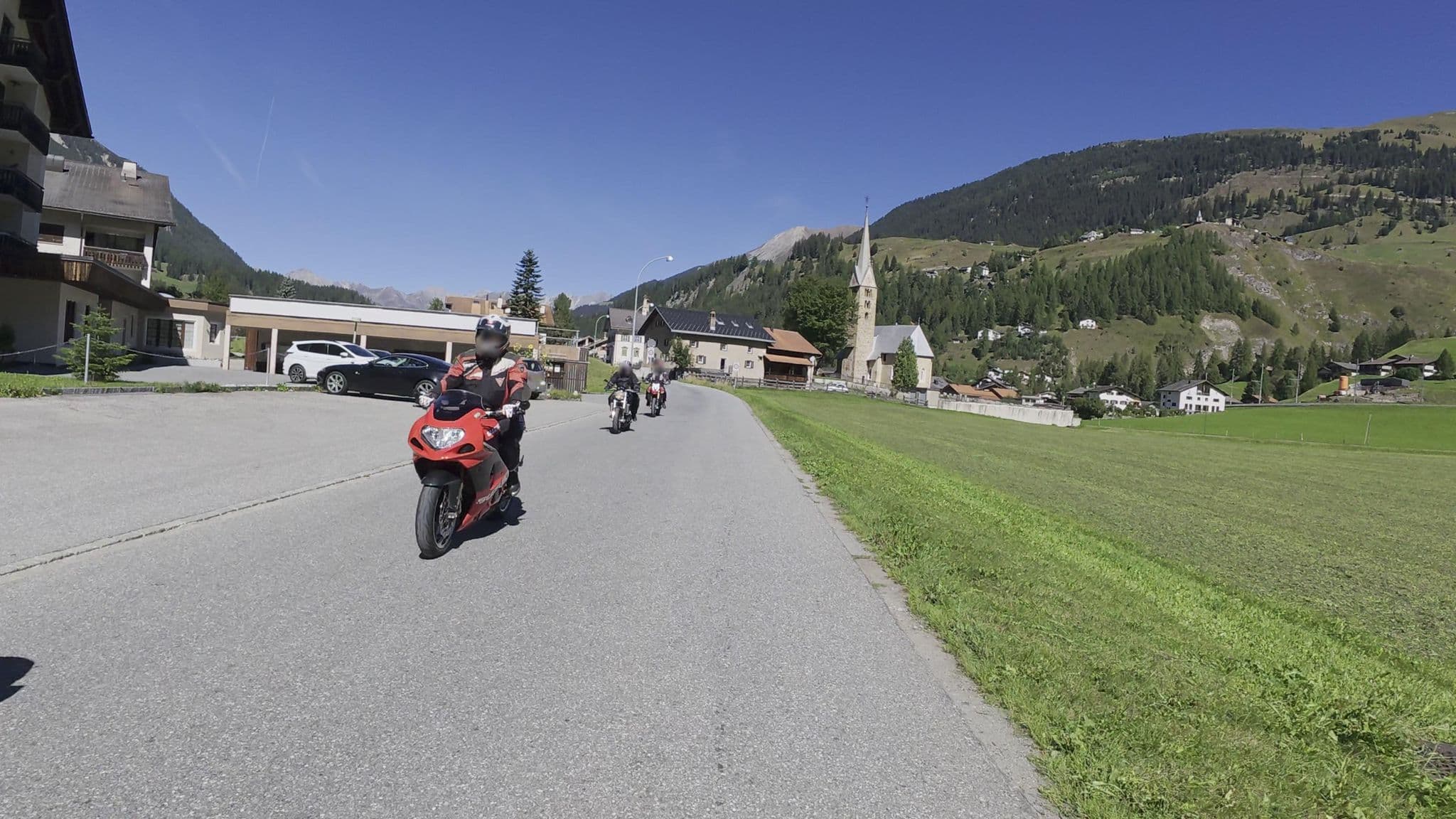 Street view near Sporthotel Bergün, Samedan — © Guzzi_Franze (CC BY-SA · Mapillary)