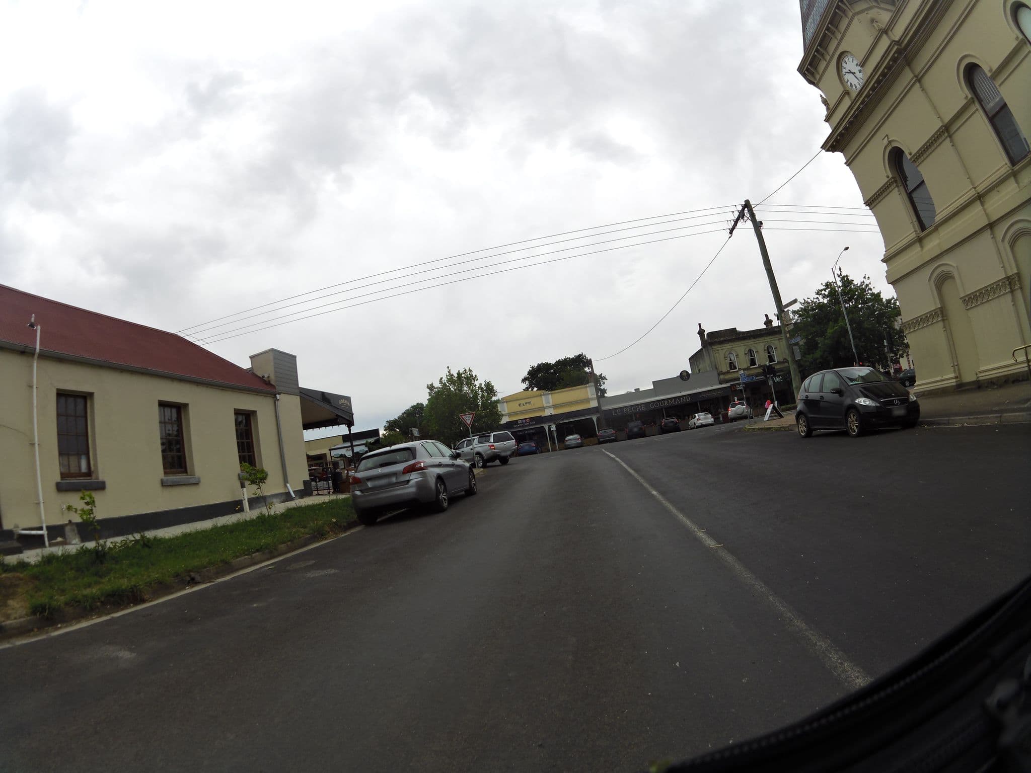 Street view near Odessa at leavers Hotel - King Room With Two King Beds, Creswick — © skillsy (CC BY-SA · Mapillary)