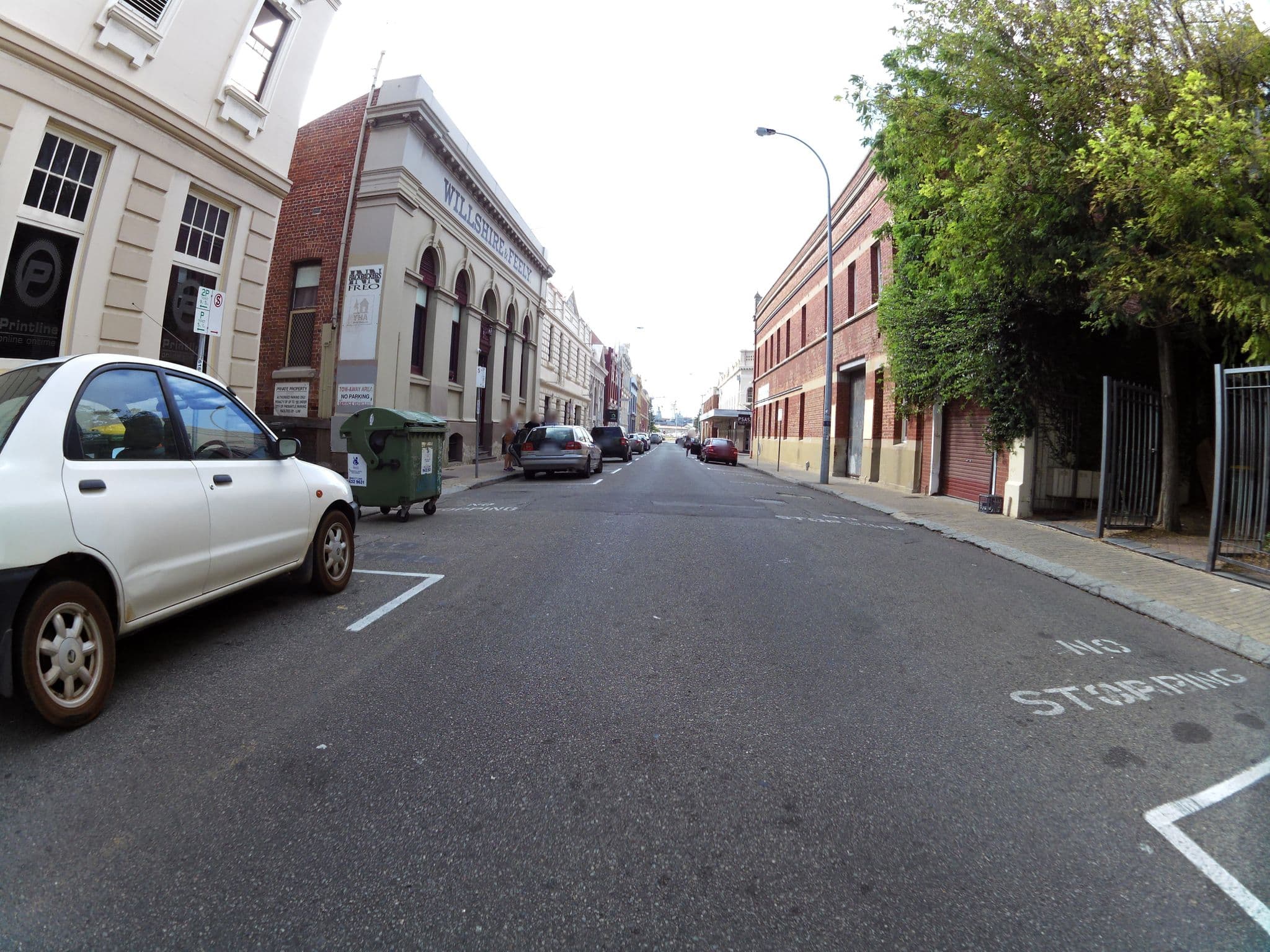 Street view near The Fremantle Hostel Backpackers, Fremantle — © kimbalc (CC BY-SA · Mapillary)
