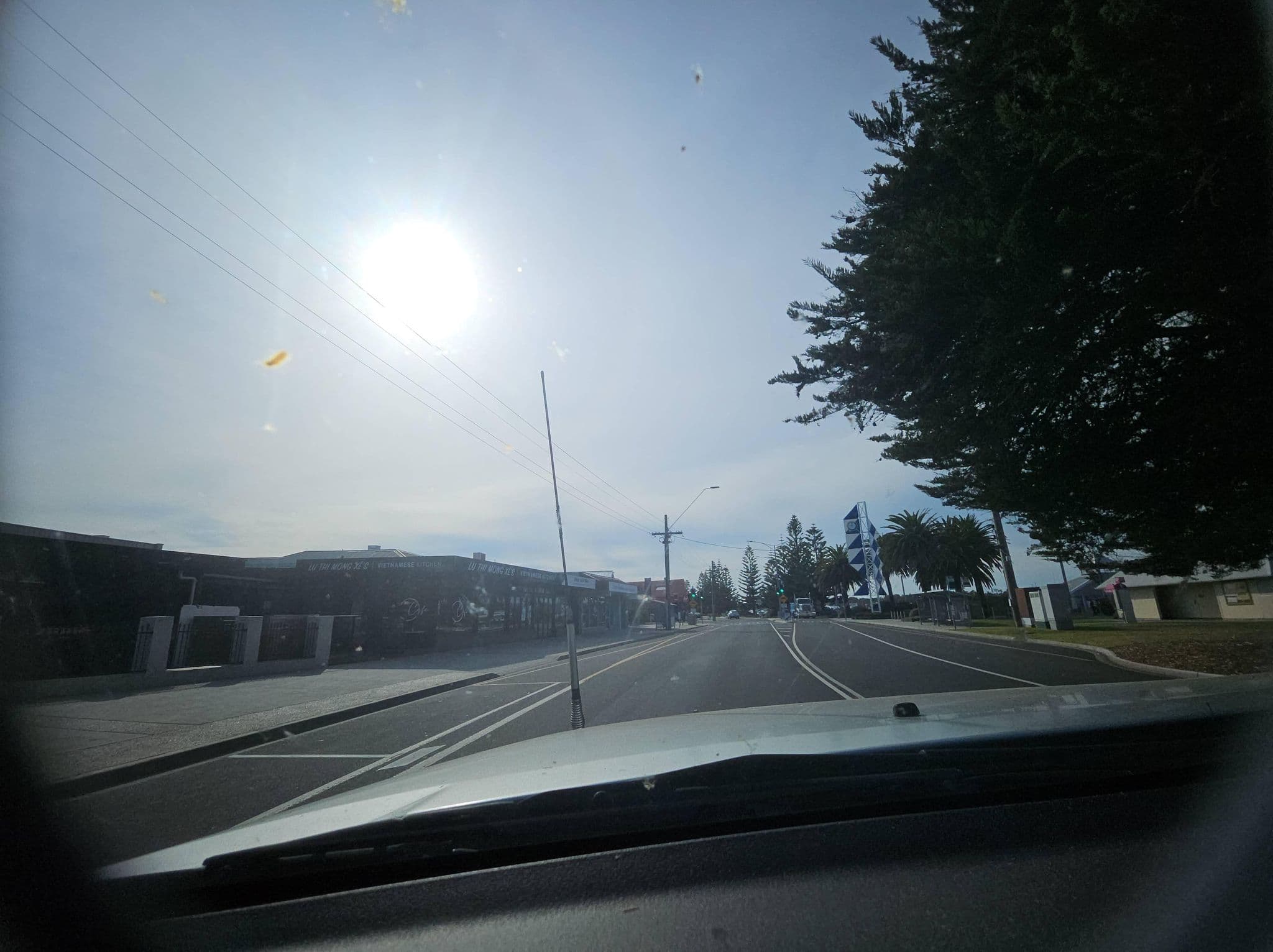 Street view near The Esplanade Motel, Kalimna — © warrandyte (CC BY-SA · Mapillary)