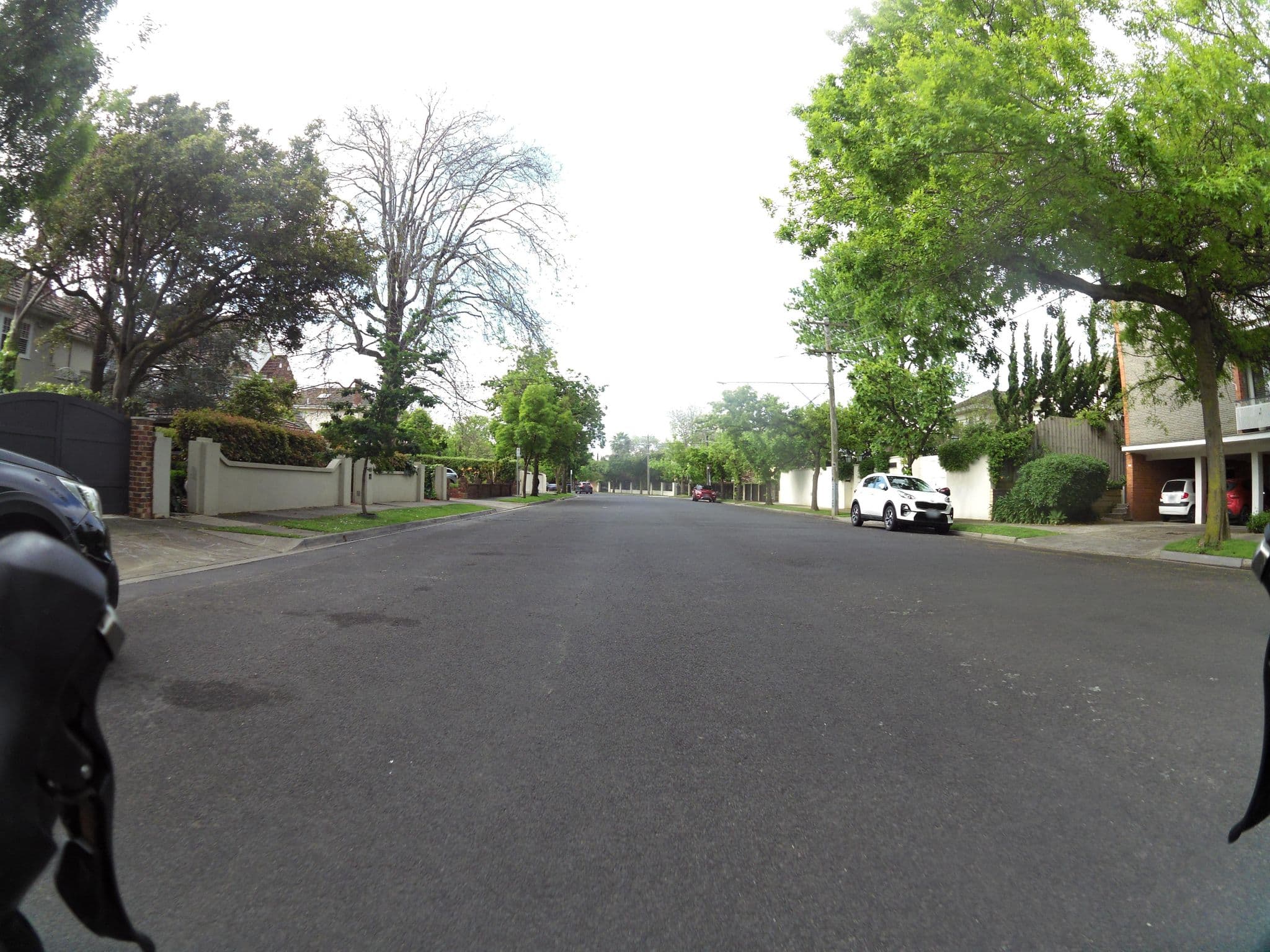 Street view near Armadale Apartment, Malvern — © skillsy (CC BY-SA · Mapillary)