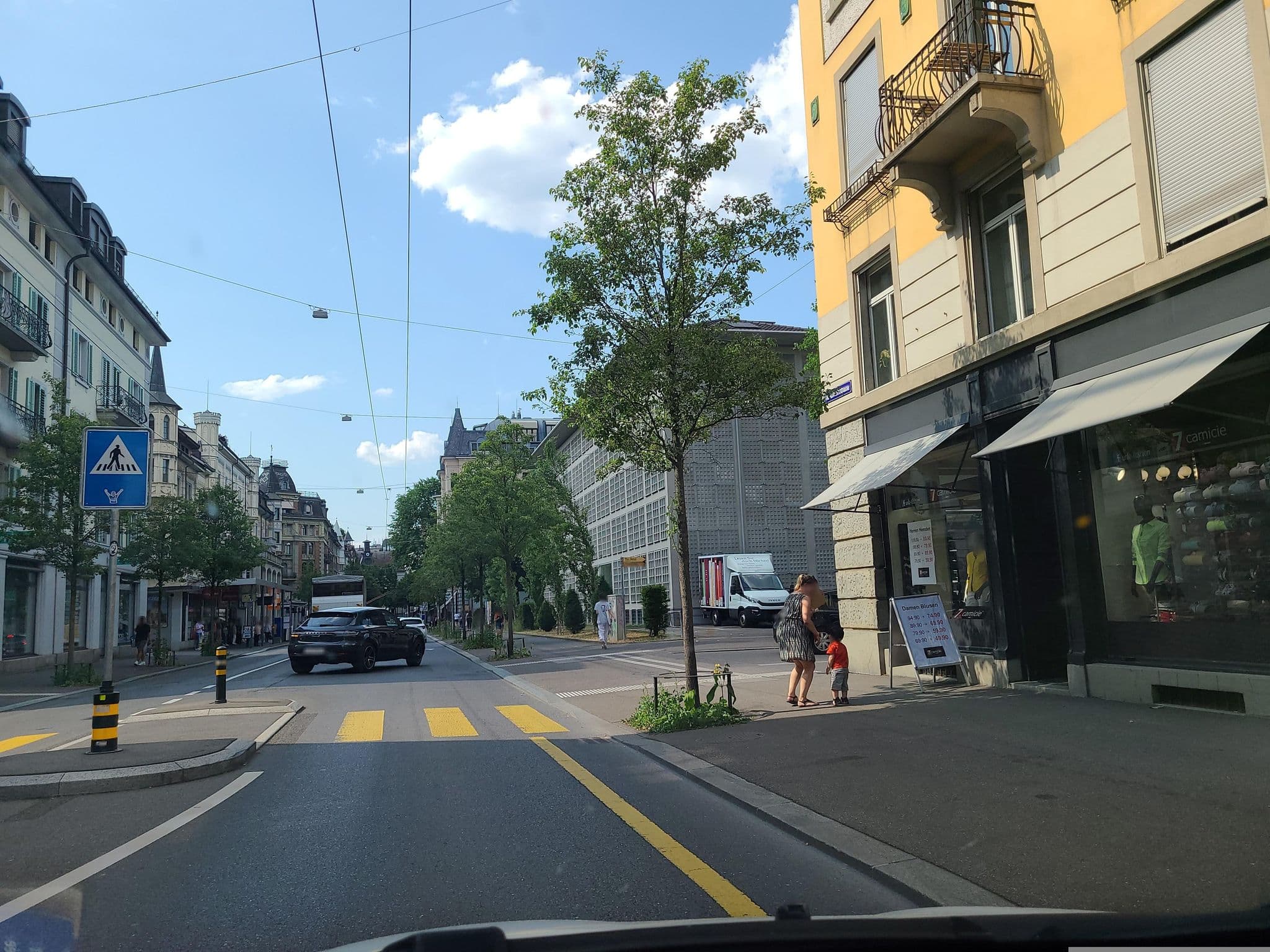 Street view near The Hotel, Luzern — © chrisbeddow (CC BY-SA · Mapillary)