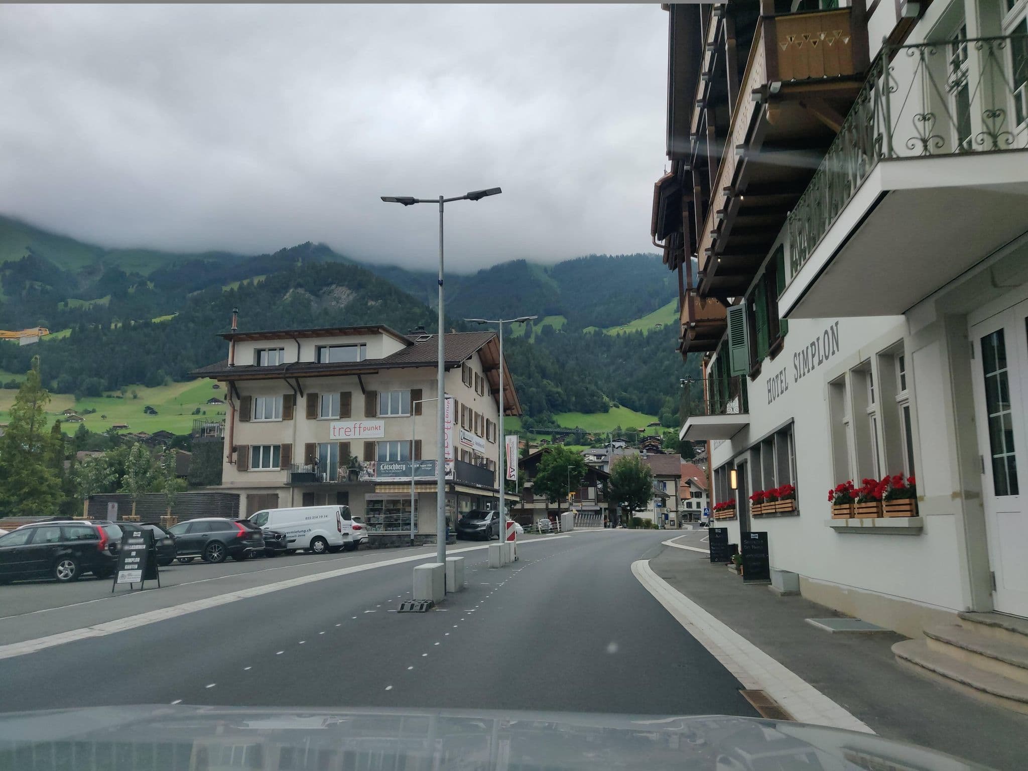 Street view near Hotel Simplon, Frutigen — © Yha1 (CC BY-SA · Mapillary)