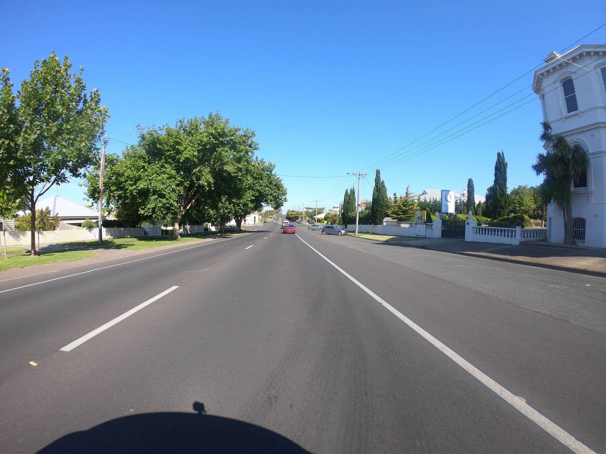 Street view near The Royal Queenscliff, Point Lonsdale — © eneerhut (CC BY-SA · Mapillary)