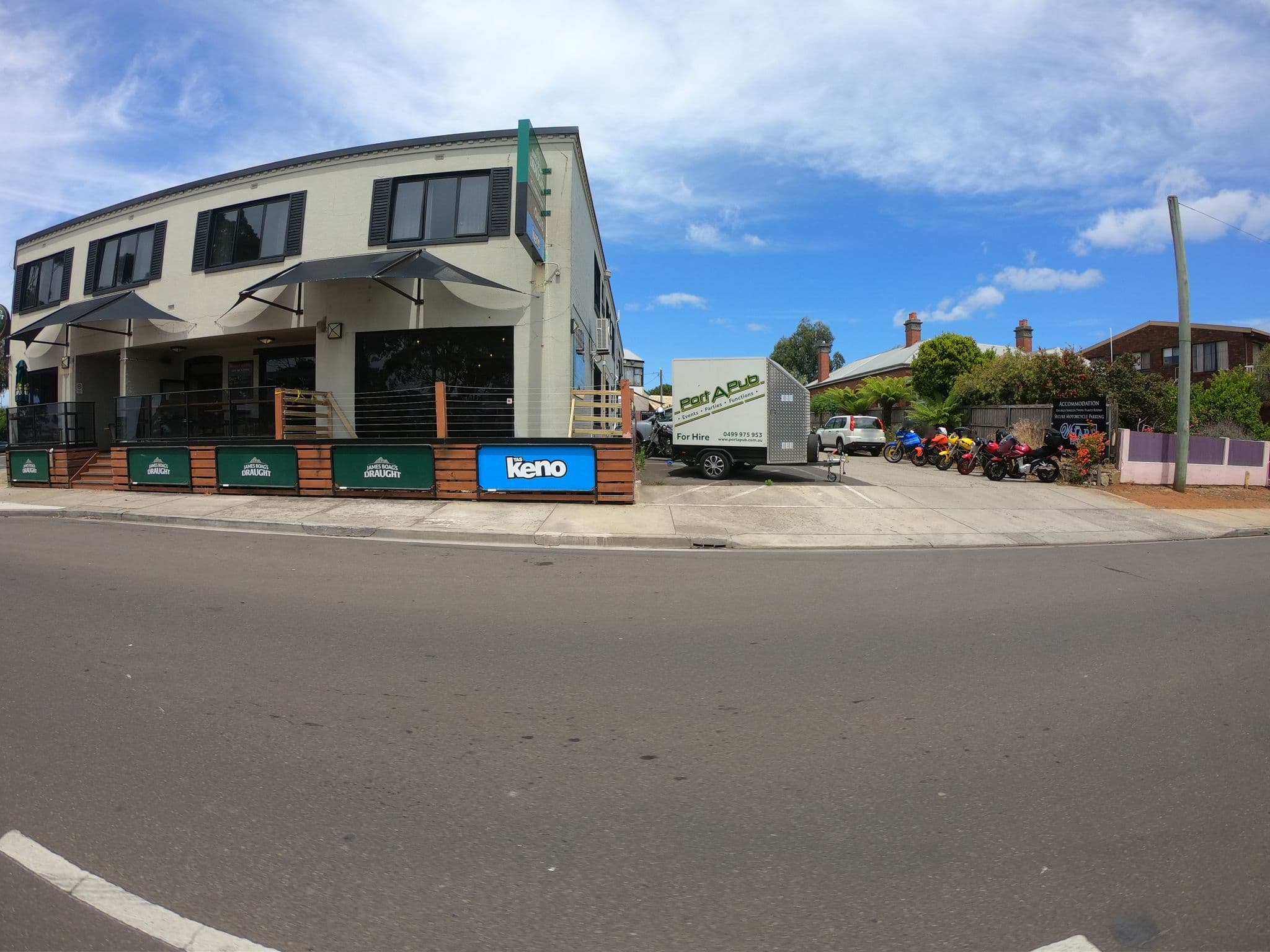 Street view near The Wharf Hotel Wynyard, Wynyard — © tastrax (CC BY-SA · Mapillary)