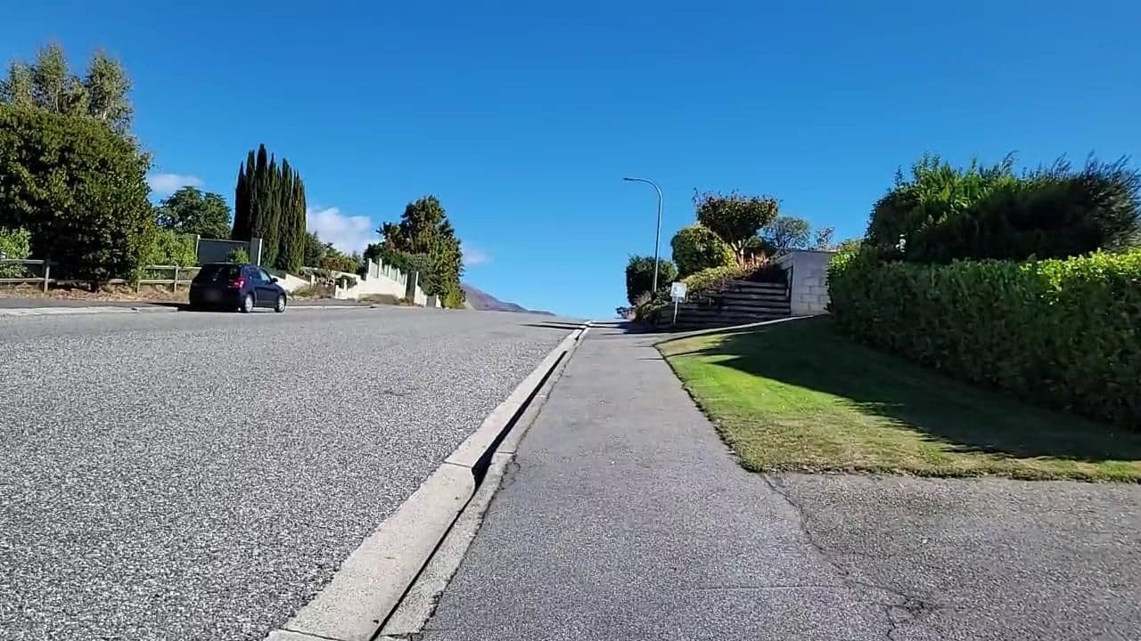 Street view near Central Gateway Motel, Cromwell — © roadroid (CC BY-SA · Mapillary)