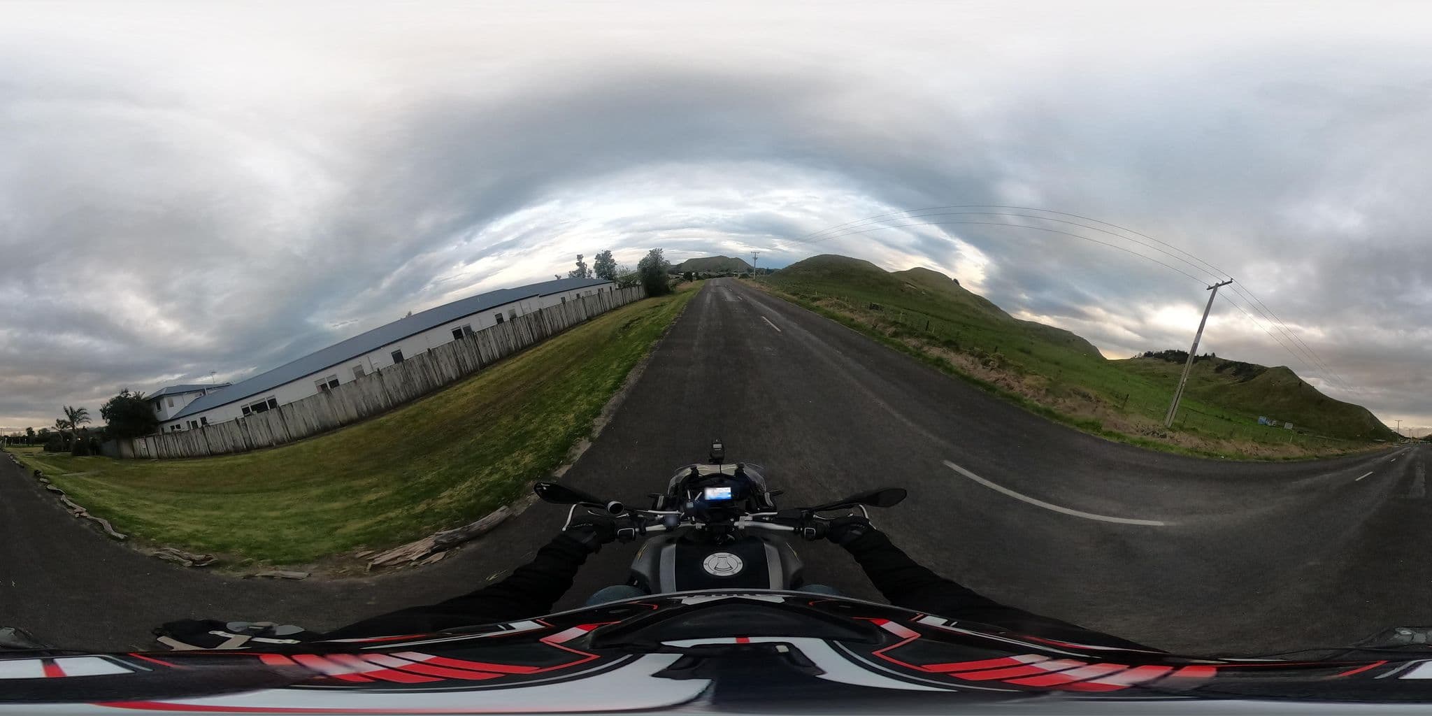 Street view near Motel Oasis, Tamarau — © captaincol (CC BY-SA · Mapillary)