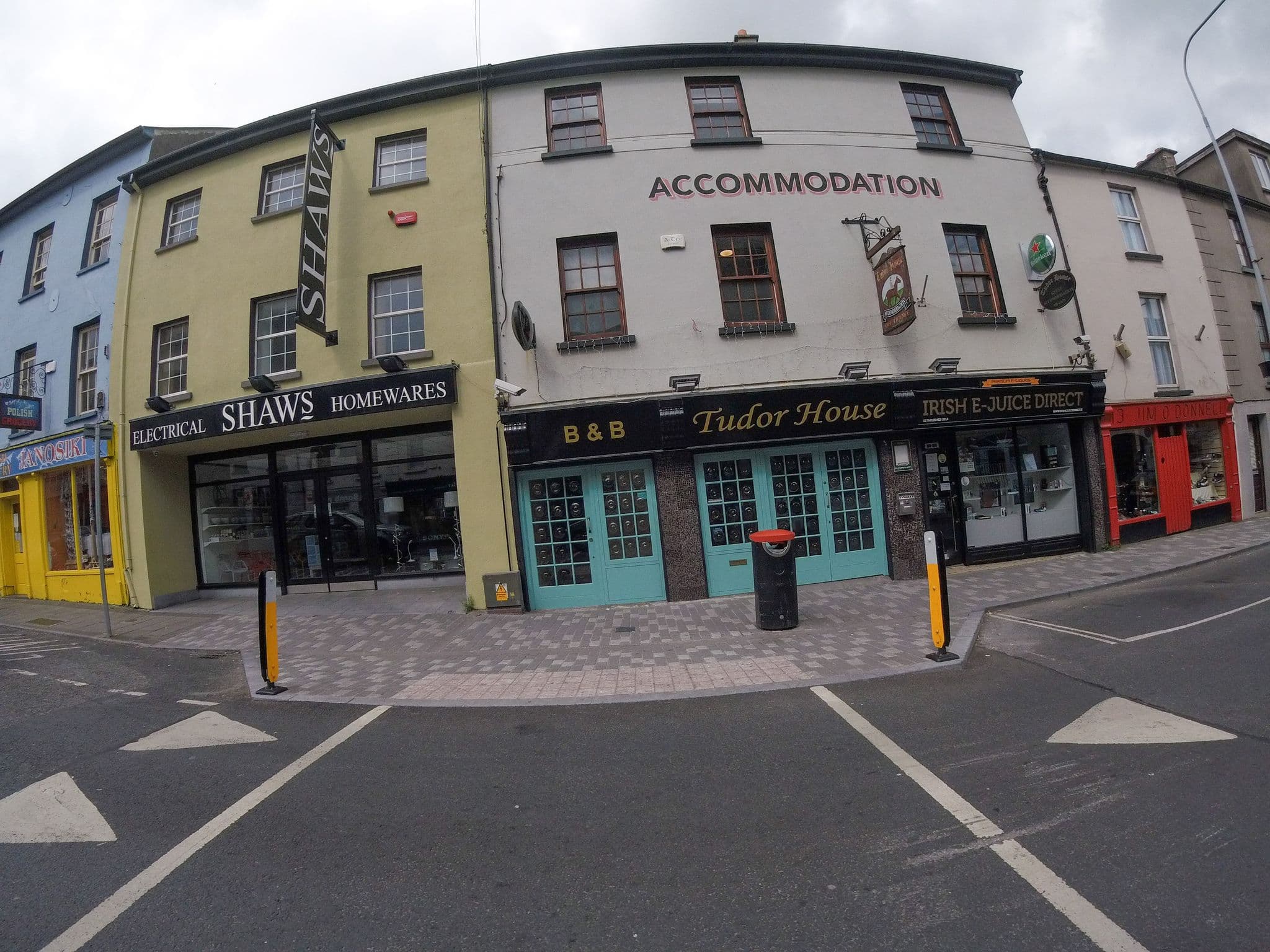 Street view near Tudor House Lounge Bar & Guest House, Dungarvan — © dave683 (CC BY-SA · Mapillary)