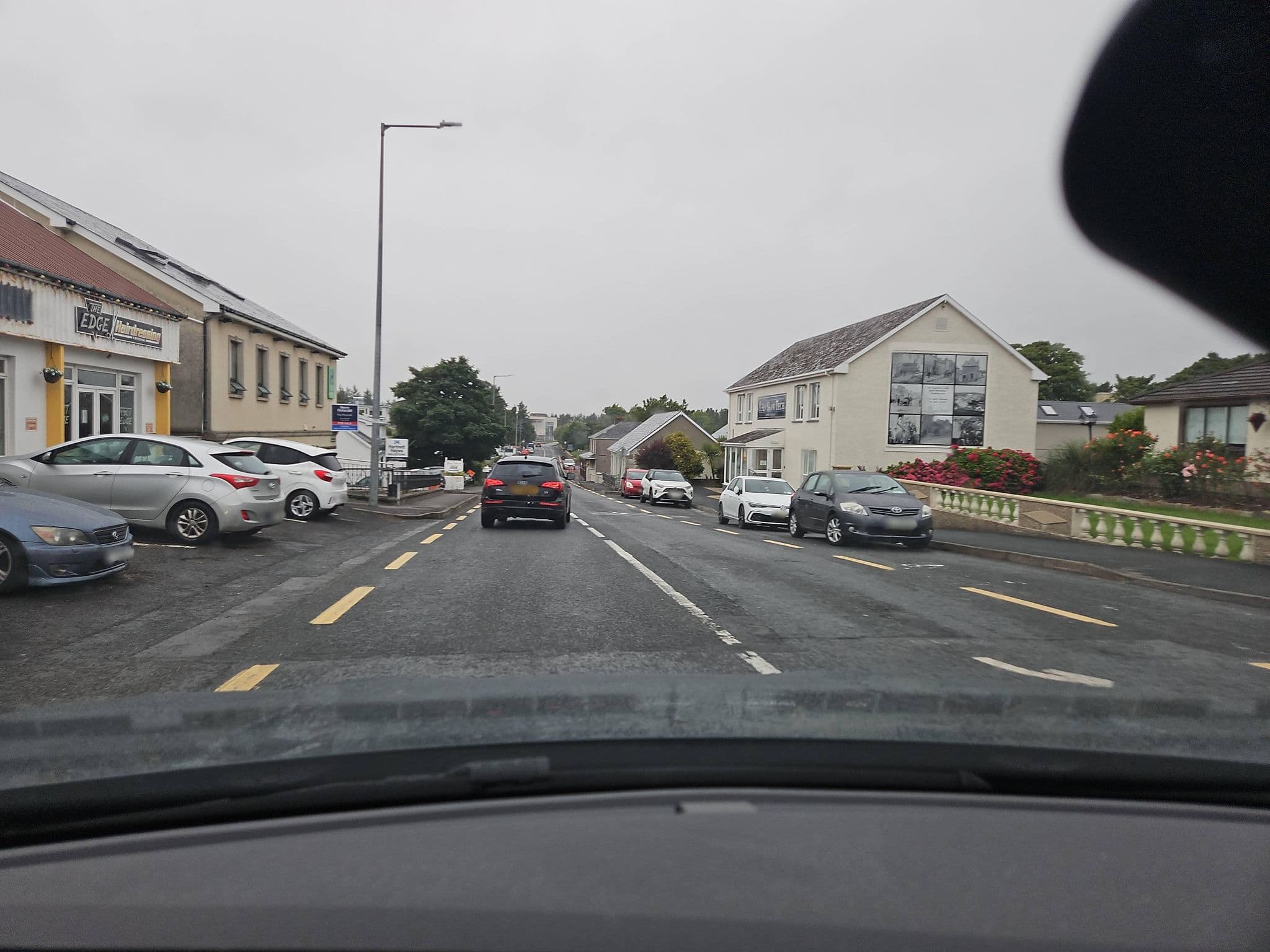Street view near Donegal Wild Atlantic Hostel, Dungloe — © toho (CC BY-SA · Mapillary)