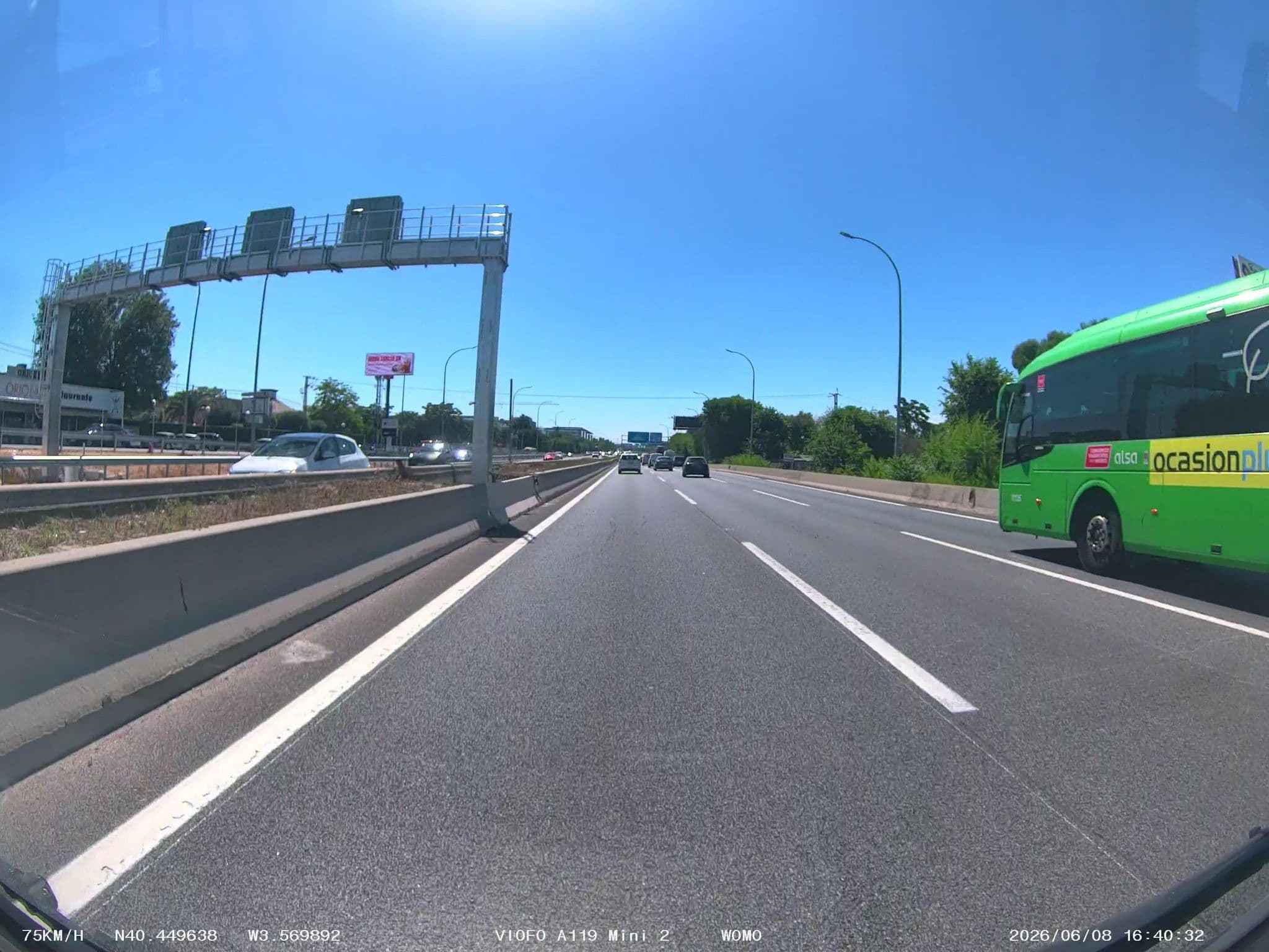 Street view near Hotel Avenue Madrid, Rejas — © soulcover (CC BY-SA · Mapillary)