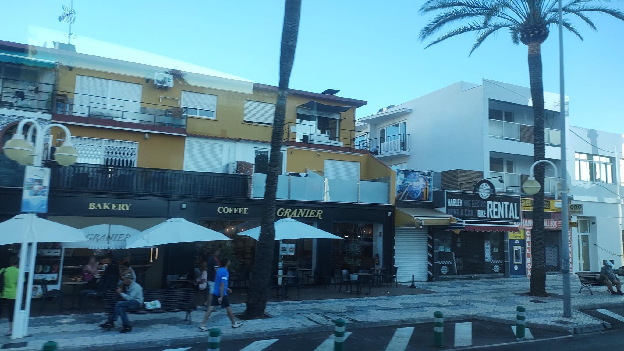 Street view near Hotel Marina Benalmádena, Arroyo de la Miel — © rsandu (CC BY-SA · Mapillary)