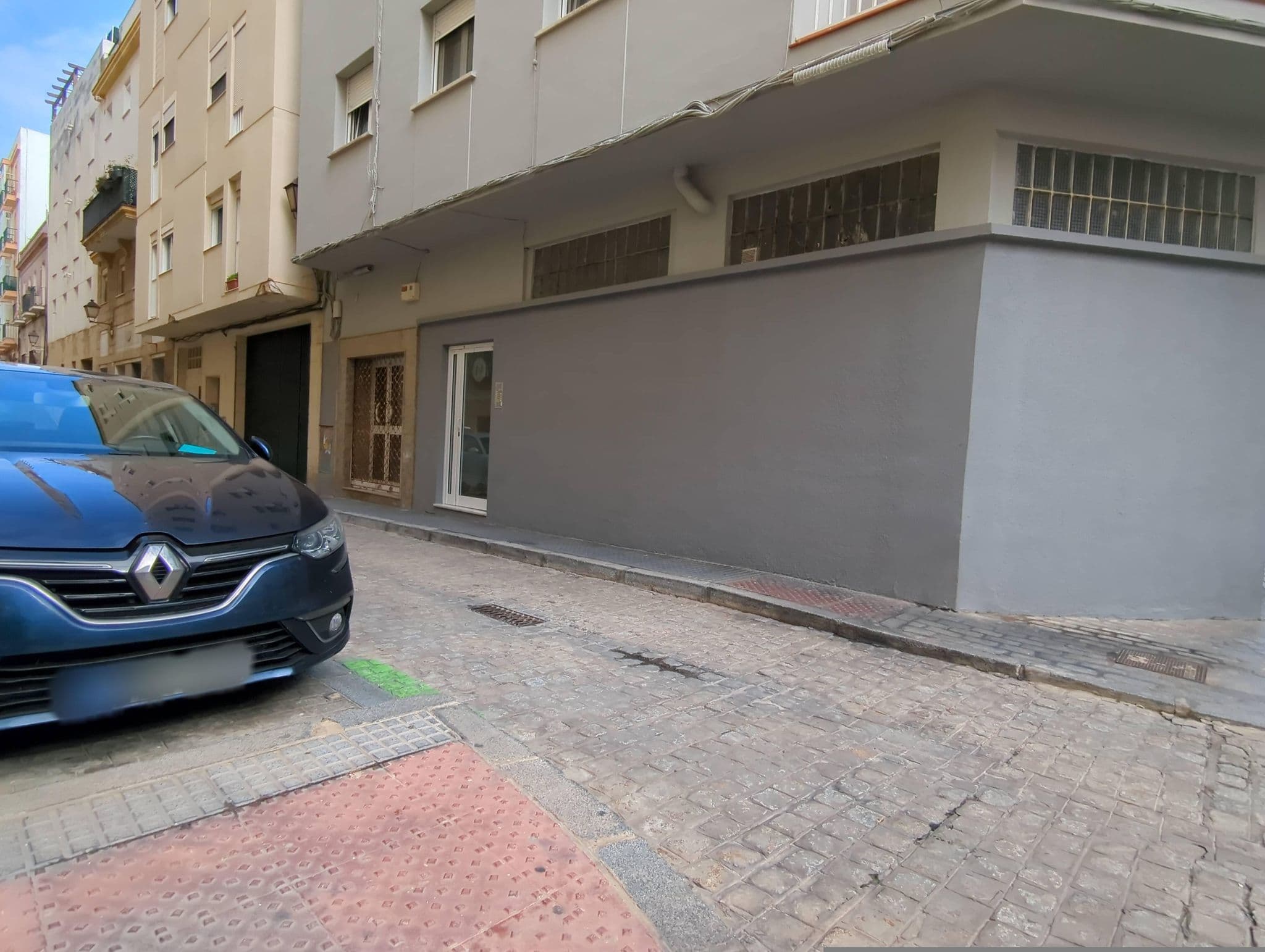 Street view near La Caleta Qe Hotels, Cadiz — © miguel_andrade (CC BY-SA · Mapillary)