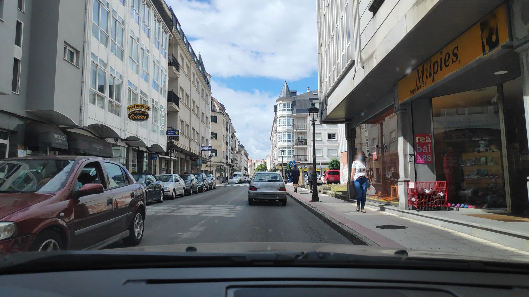Street view near Pension Caldas, Caldas de Reis — © polkillas (CC BY-SA · Mapillary)