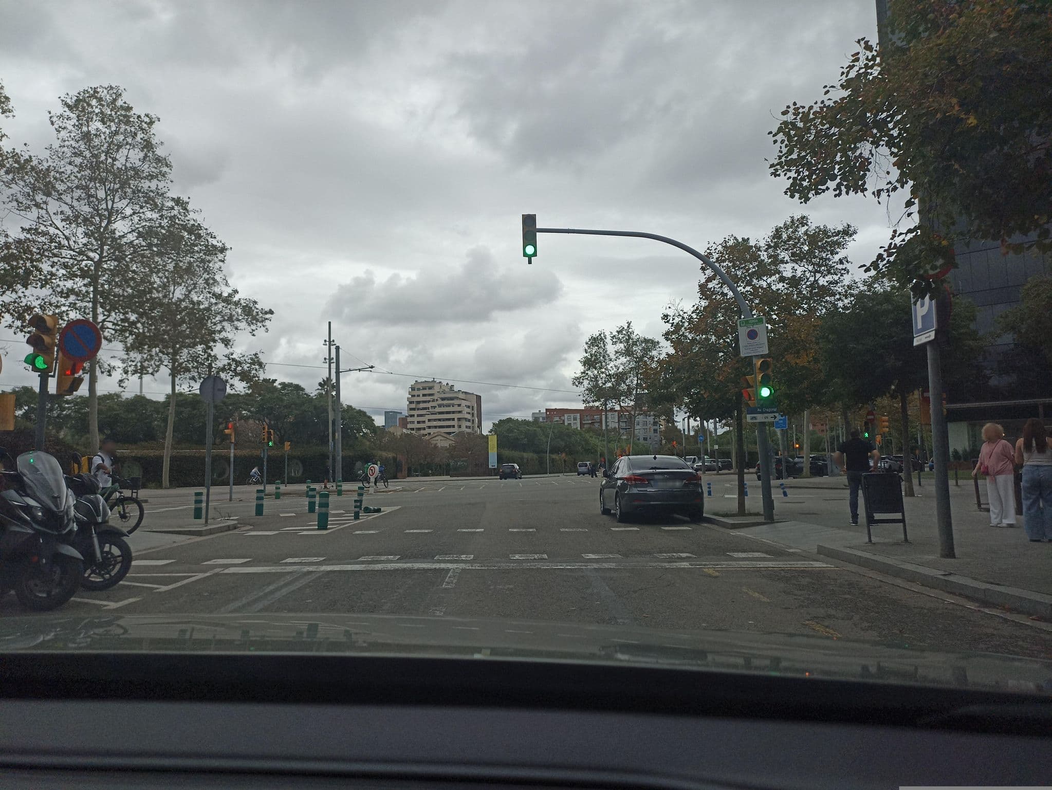 Street view near The Level at Meliá Barcelona Sky, el Poblenou — © toniserra (CC BY-SA · Mapillary)