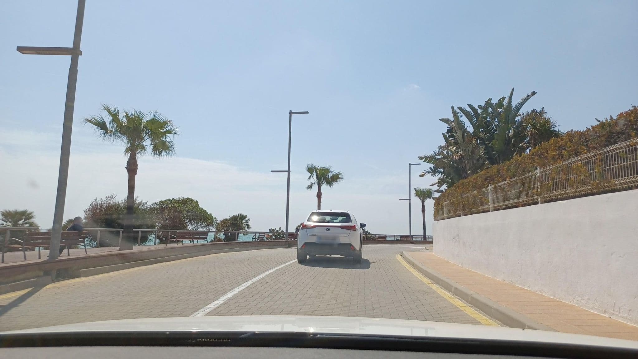 Street view near Hotel Flamingo Ampolla, L'Ampolla — © normanm (CC BY-SA · Mapillary)