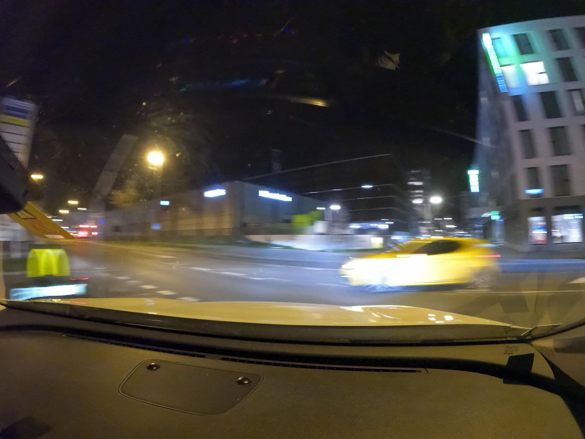 Street view near Holiday Inn Express Luzern - Kriens, Kriens — © alediwi (CC BY-SA · Mapillary)