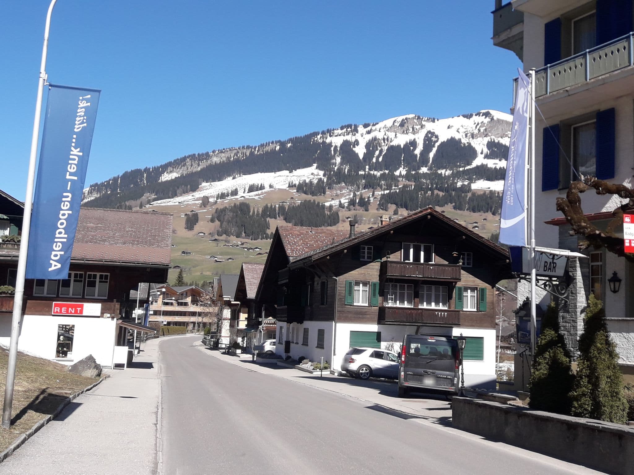 Street view near Parkhotel Bellevue, Lenk — © bodo3 (CC BY-SA · Mapillary)
