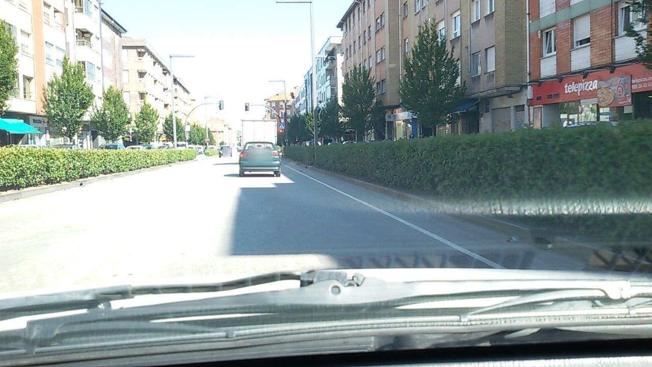 Street view near Coalla Rooms, Lugones — © edrux (CC BY-SA · Mapillary)