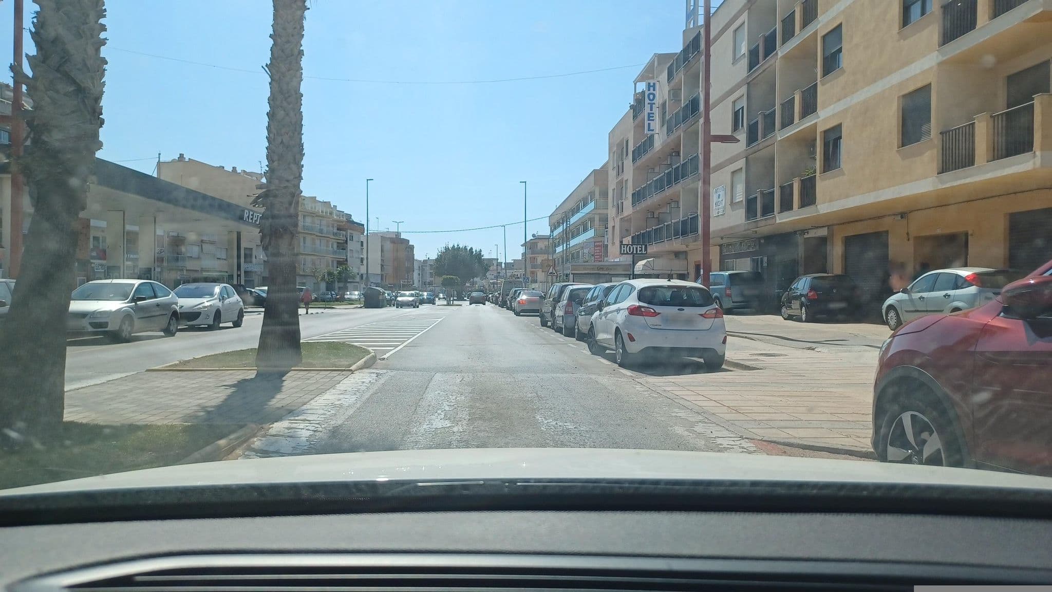 Street view near Hostal Susi, Peníscola — © normanm (CC BY-SA · Mapillary)