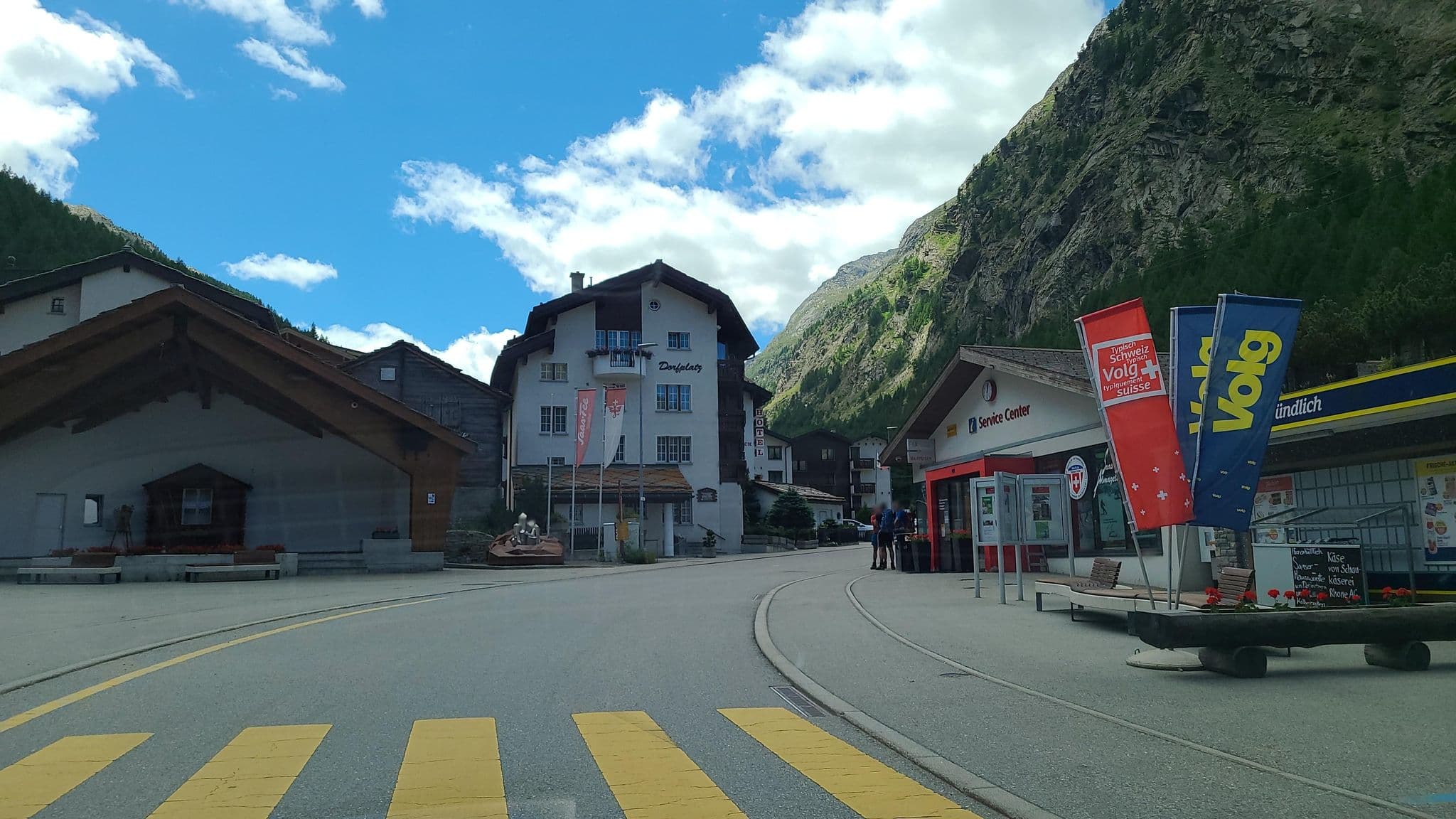 Street view near Portjengrat, Saas-Fee — © chrisbeddow (CC BY-SA · Mapillary)