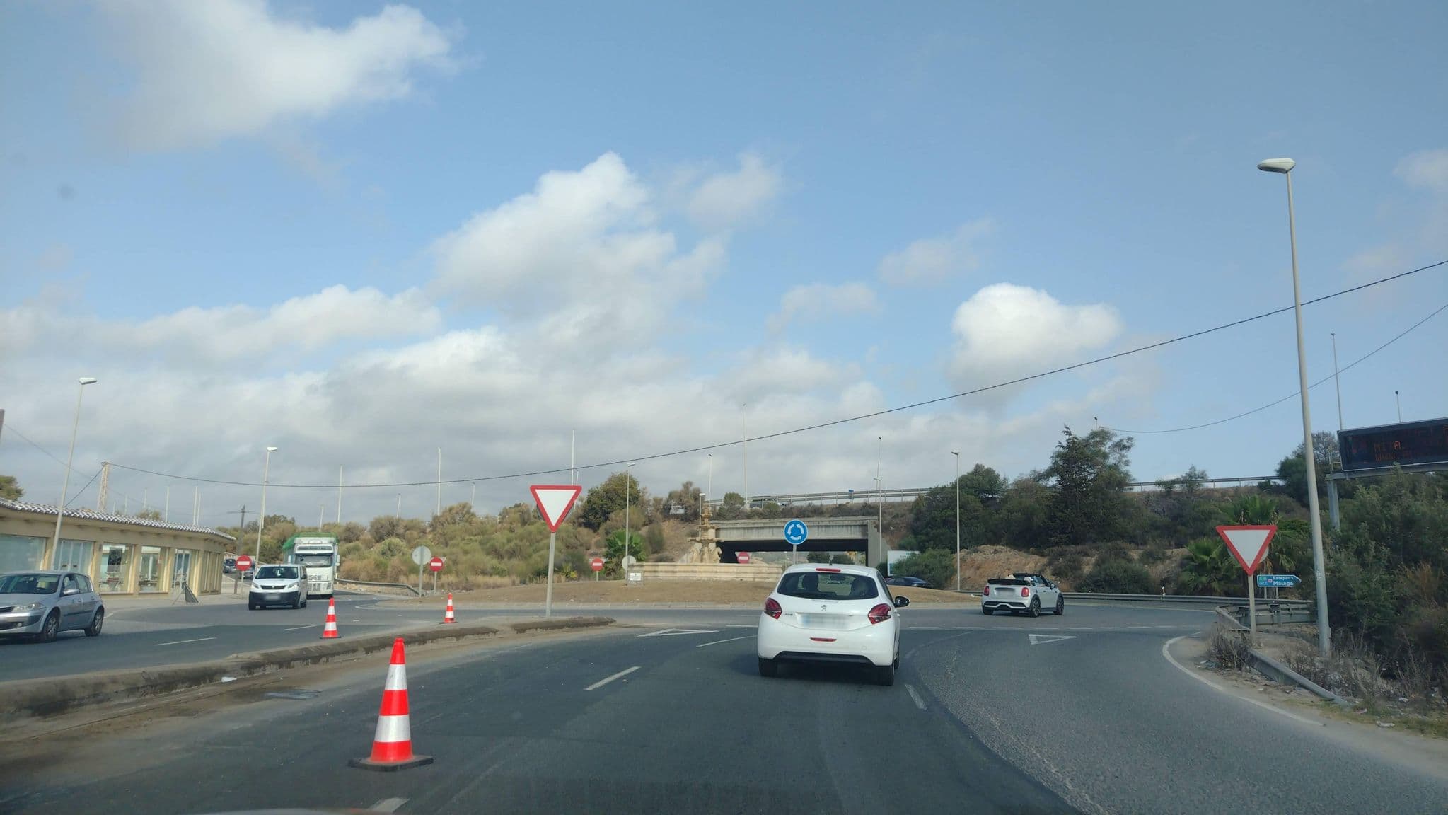 Street view near Hostal Restaurante Montilla, San Enrique de Guadiaro — © thetornado76 (CC BY-SA · Mapillary)