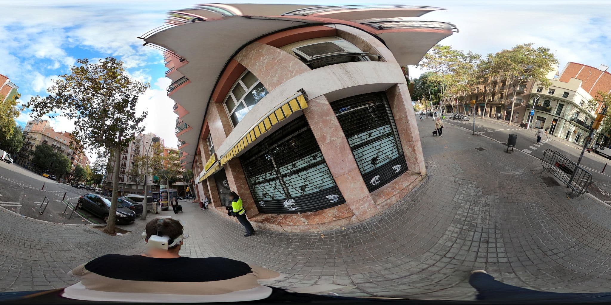 Street view near BcnStop Sant Pau Suites, el Camp de l'Arpa del Clot — © frank984 (CC BY-SA · Mapillary)