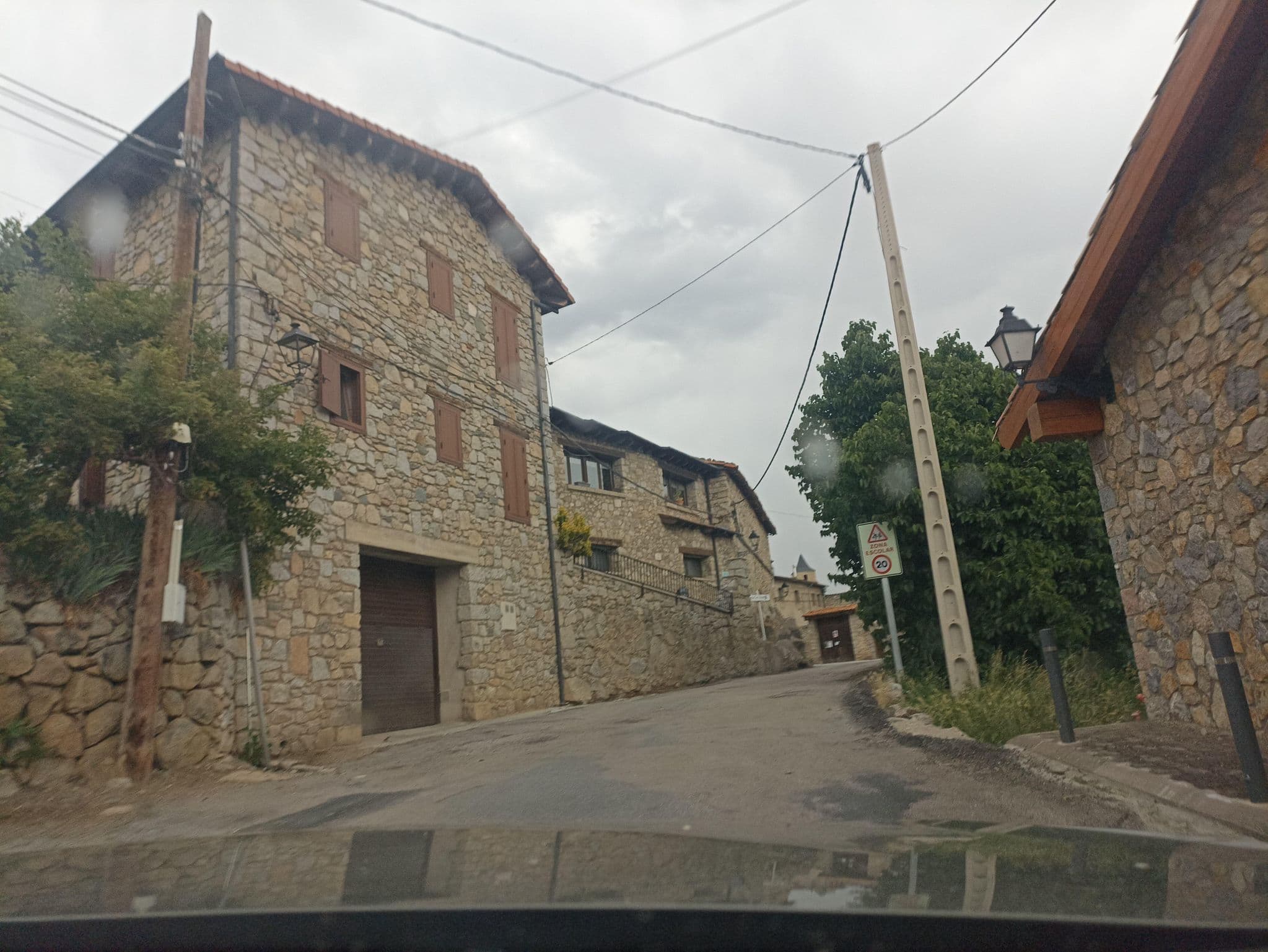 Street view near Fonda Ca l'Abel, Toloriu — © toniserra (CC BY-SA · Mapillary)