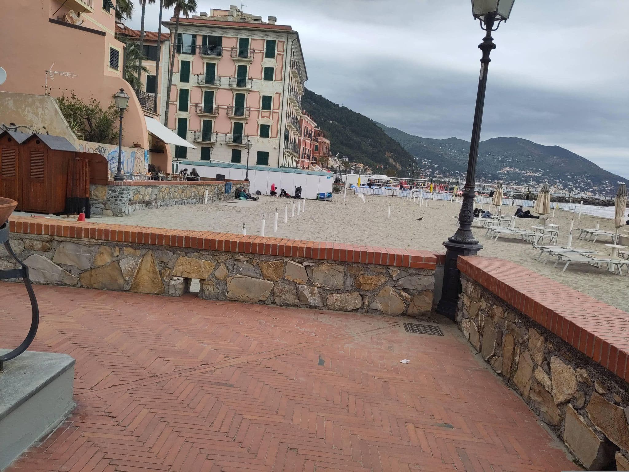 Street view near Hotel Baiadelsole, Laigueglia — © marcuscalabresus (CC BY-SA · Mapillary)