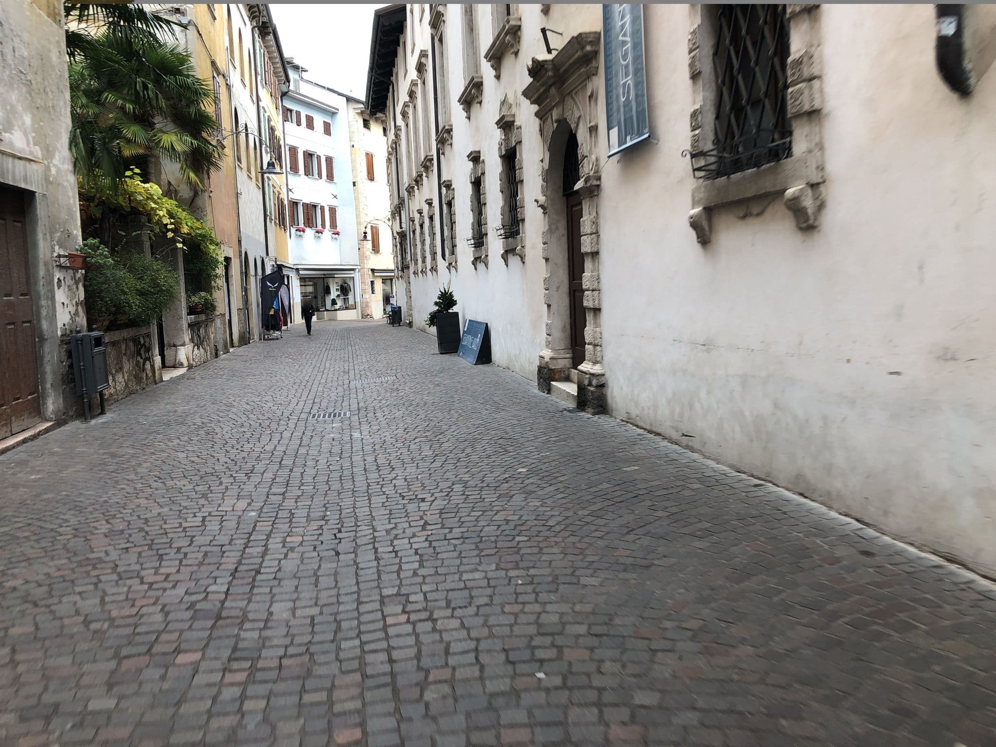 Street view near River Rythm Inn, Arco — © mich74 (CC BY-SA · Mapillary)