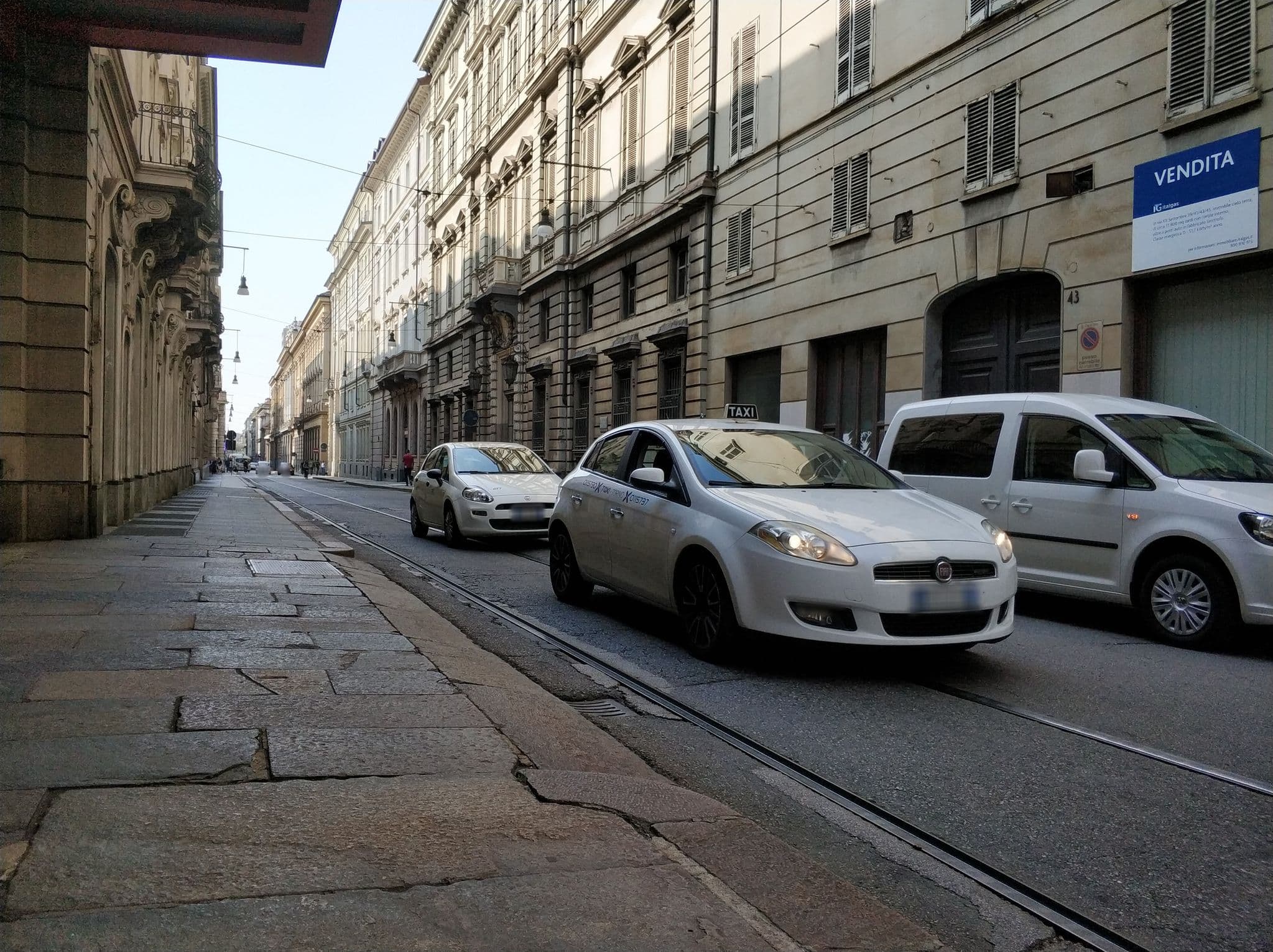 Street view near Agorà - Boutique Stays, Centro — © canfe (CC BY-SA · Mapillary)