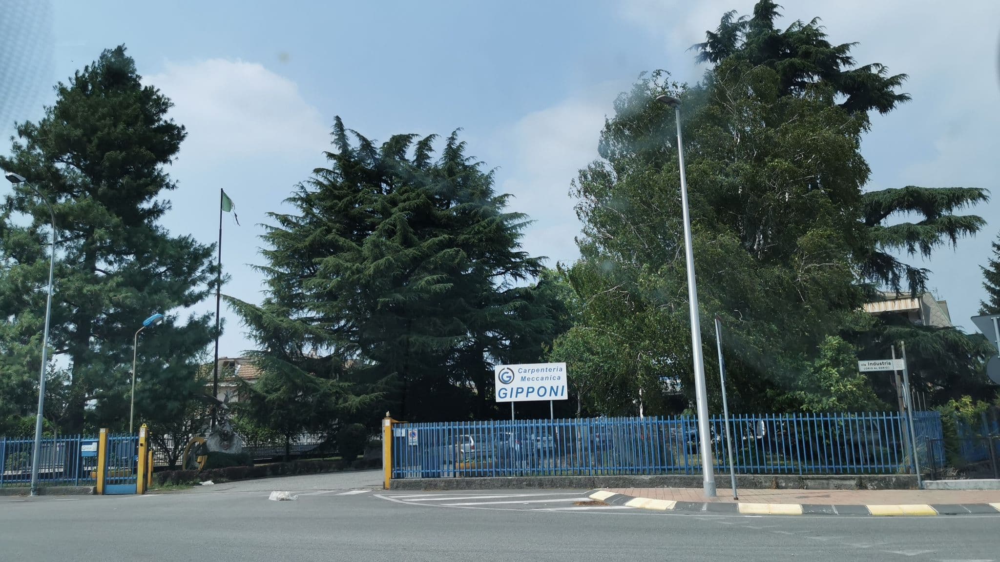 Street view near Le Mura Foresteria, Grassobbio — © kaitu (CC BY-SA · Mapillary)