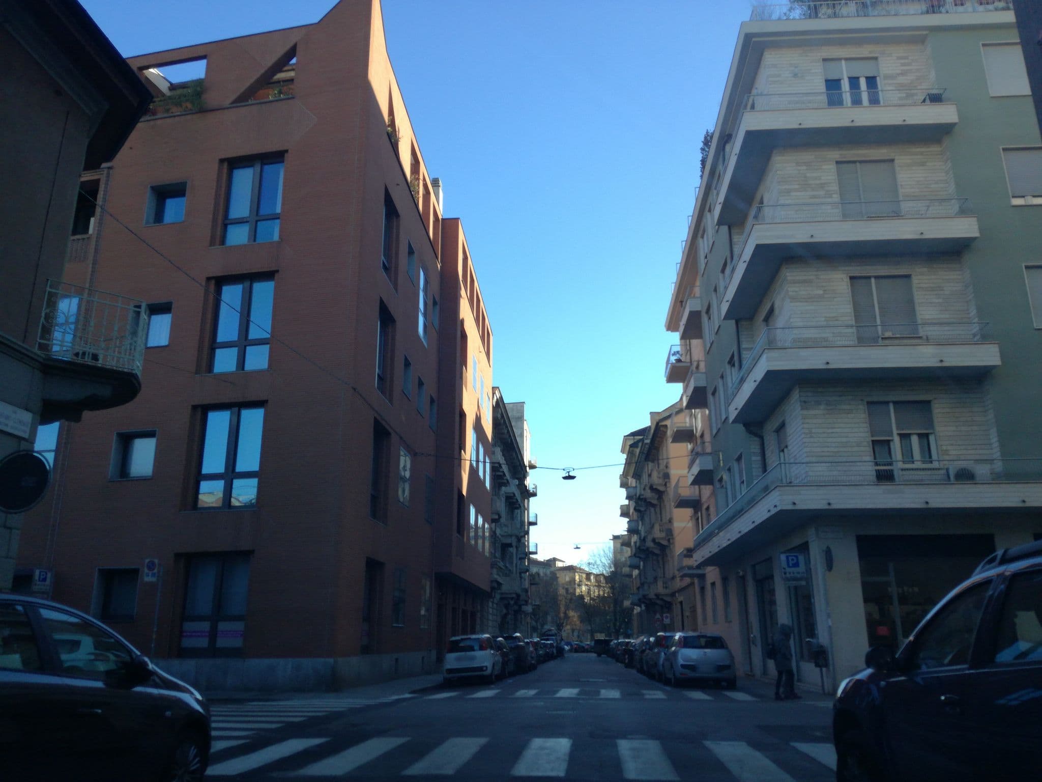 Street view near Hotiday Torino OGR, Cit Turin — © dicarlodiego (CC BY-SA · Mapillary)