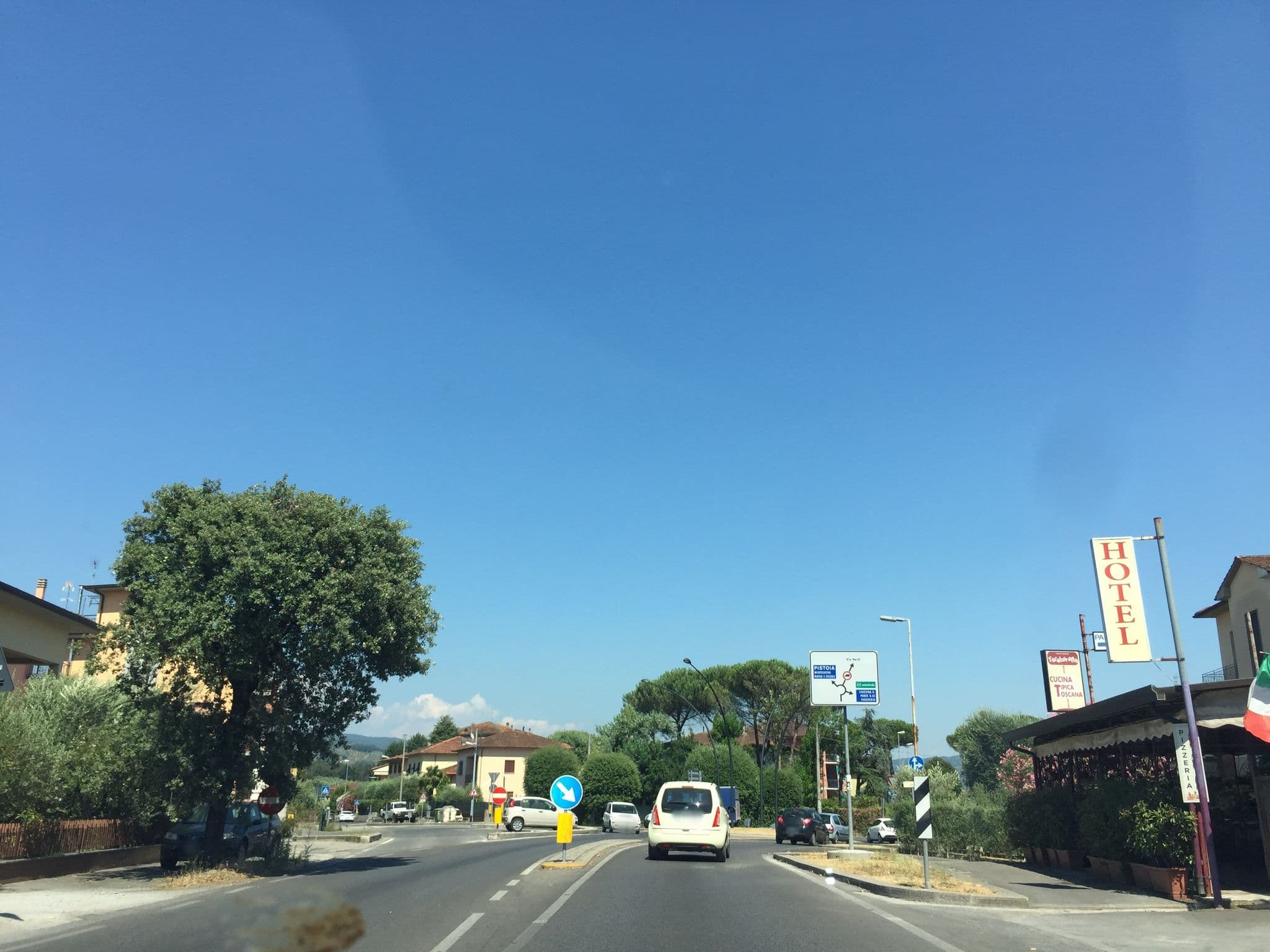 Street view near hotel Tarabaralla, Borgo a Buggiano — © mapillary_service (CC BY-SA · Mapillary)