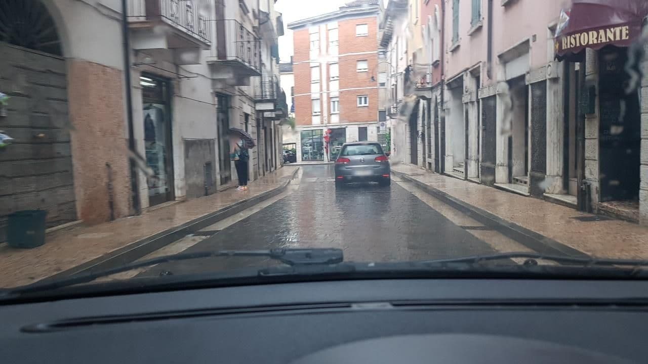 Street view near Locanda Al Centrale, Caprino Veronese — © mik007 (CC BY-SA · Mapillary)