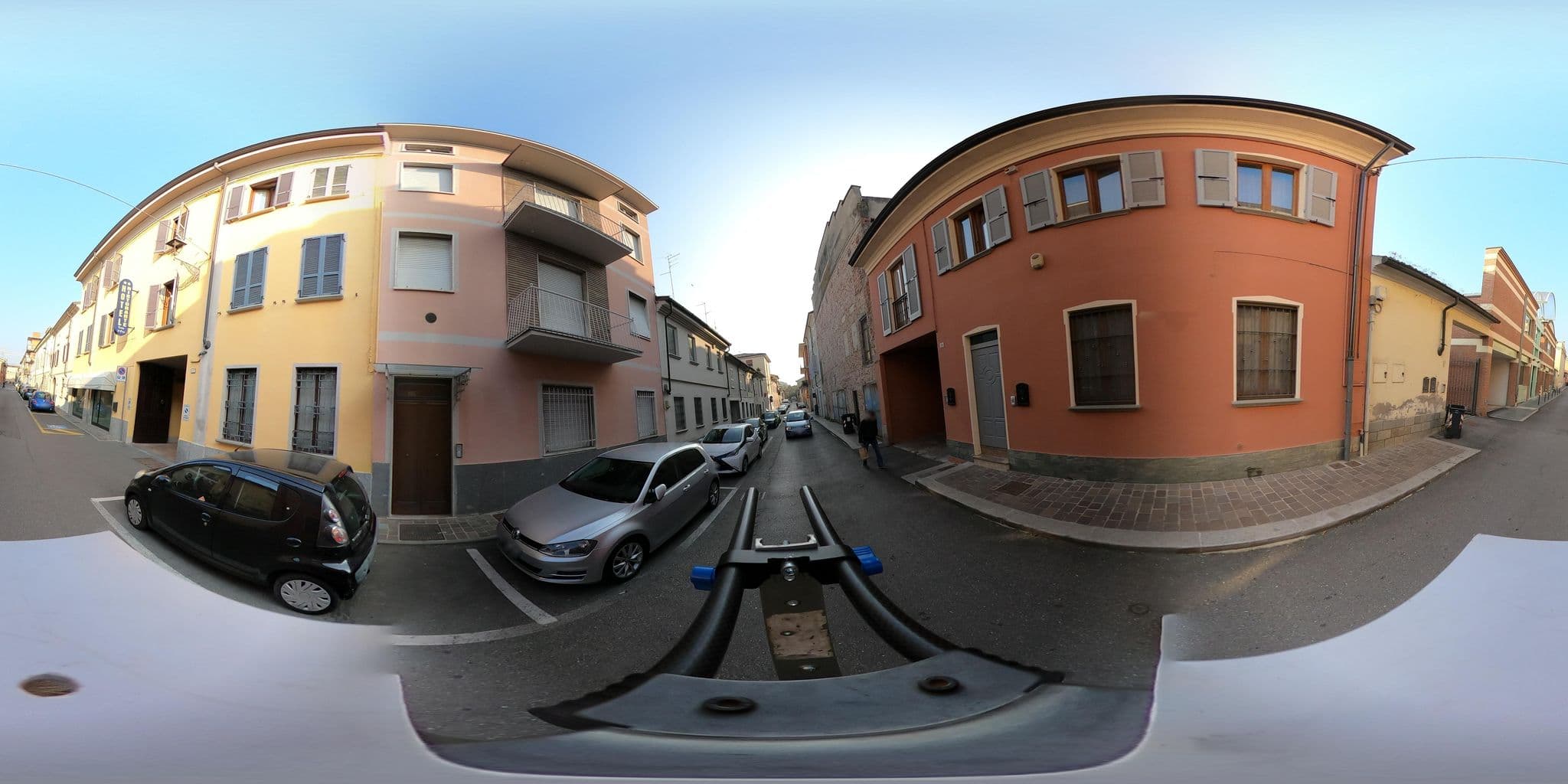 Street view near Albergo Leon d'oro, Castel San Giovanni — © wegavision (CC BY-SA · Mapillary)